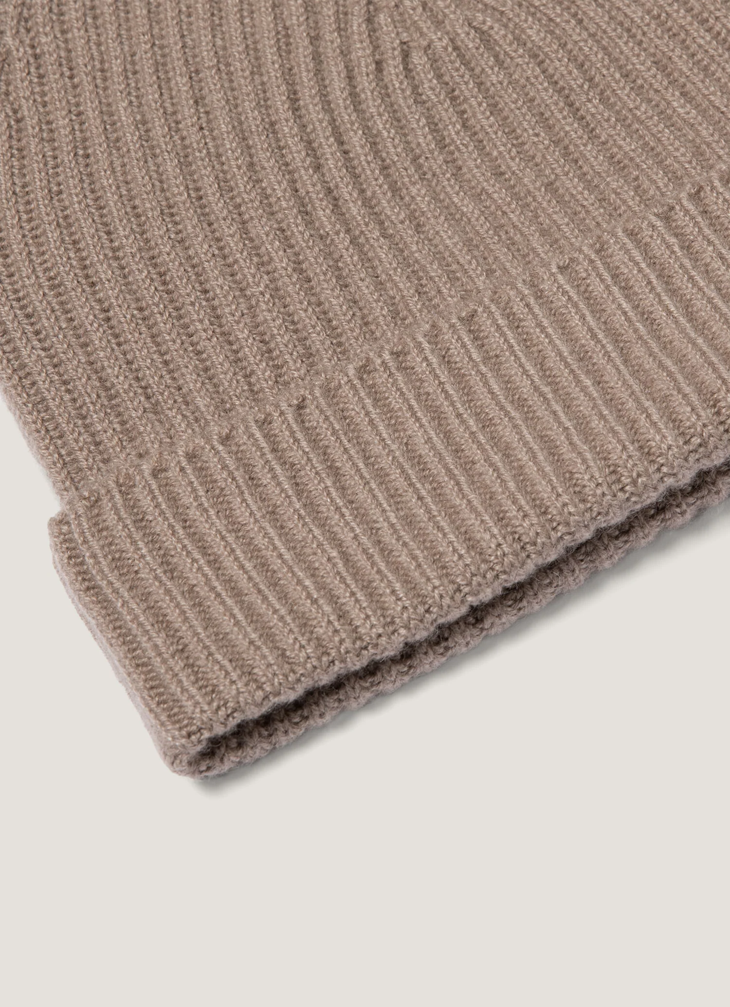 Cashmere Ribbed Hat in Mink - Image 2