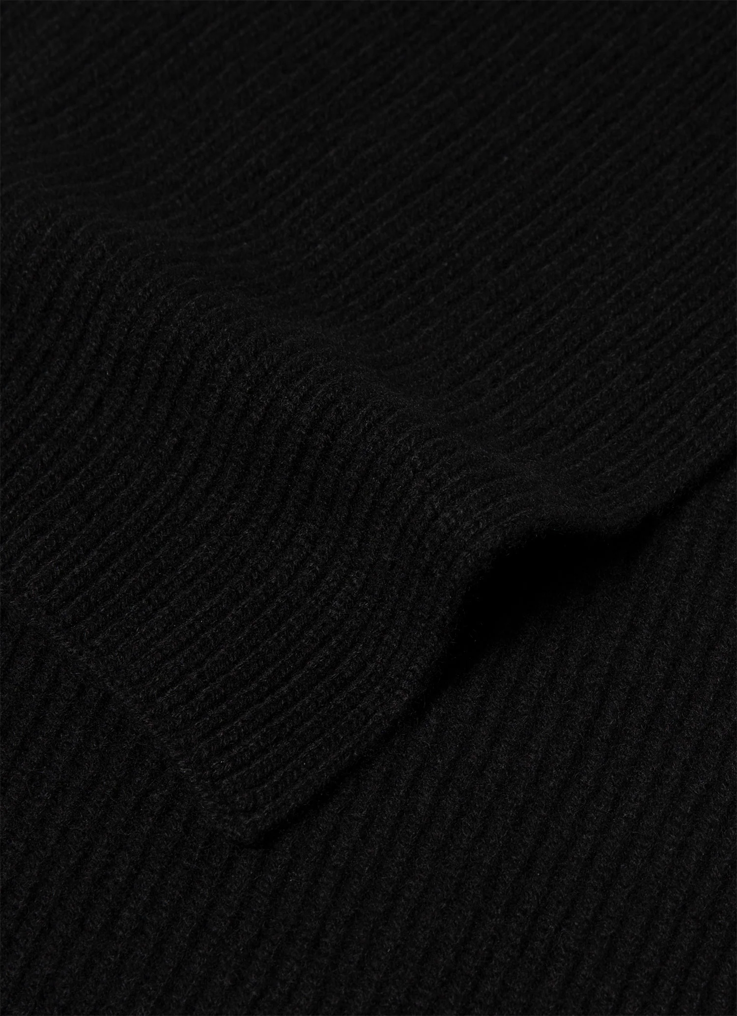 Cashmere Ribbed Scarf in Black - Image 2
