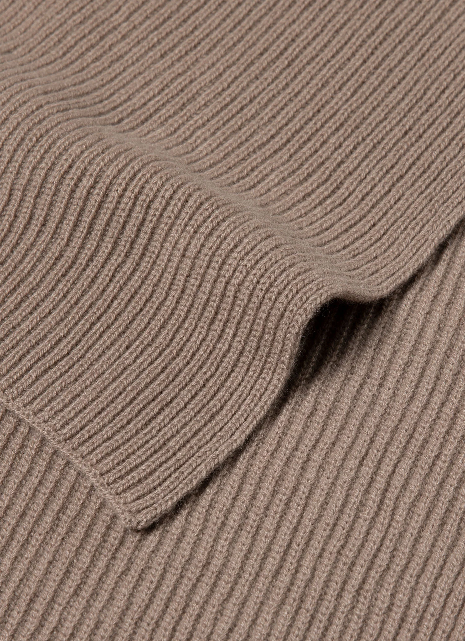 Cashmere Ribbed Scarf in Mink - Image 2