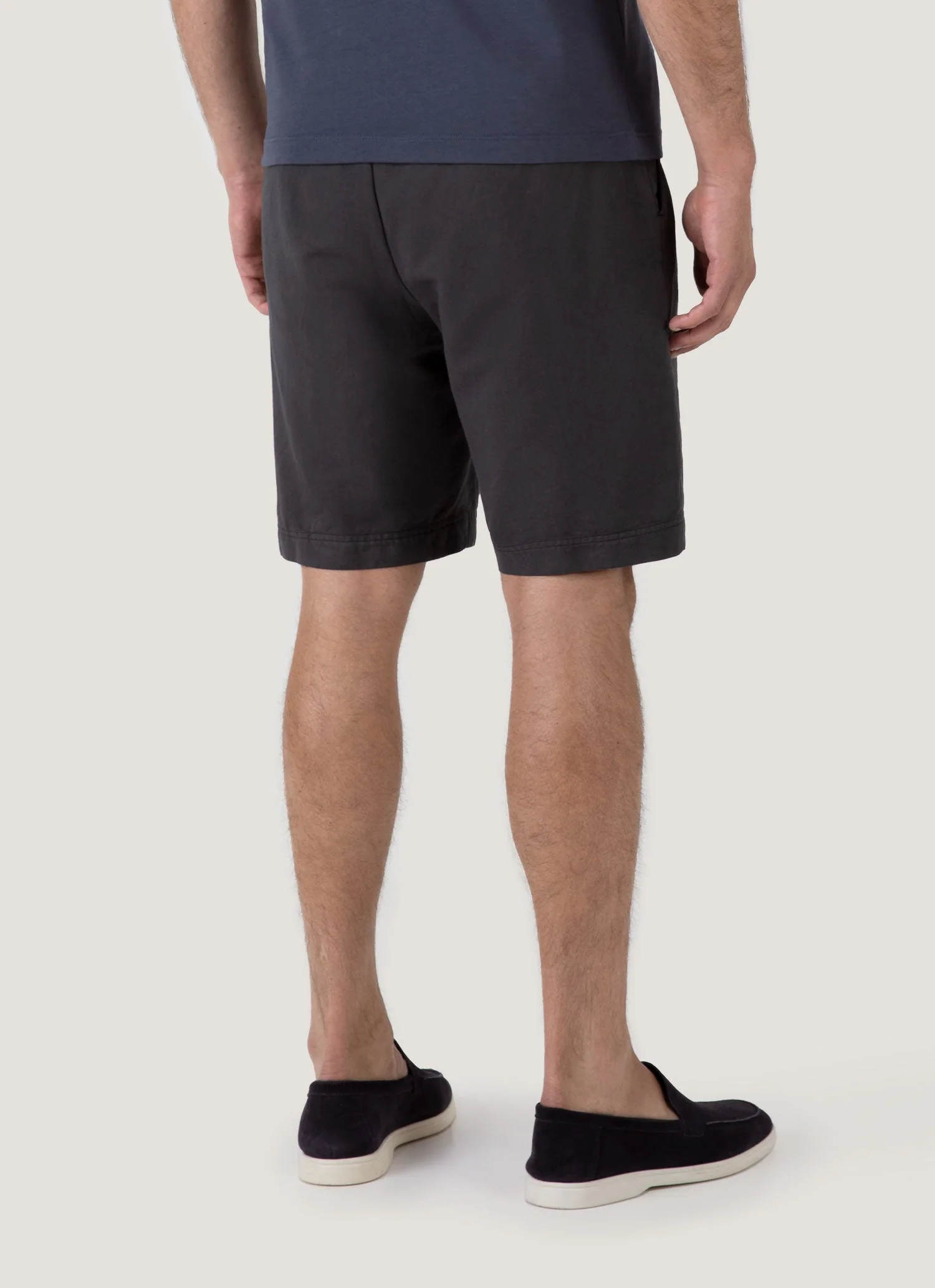 Men's Cotton Linen Drawstring Short in Charcoal - Image 4