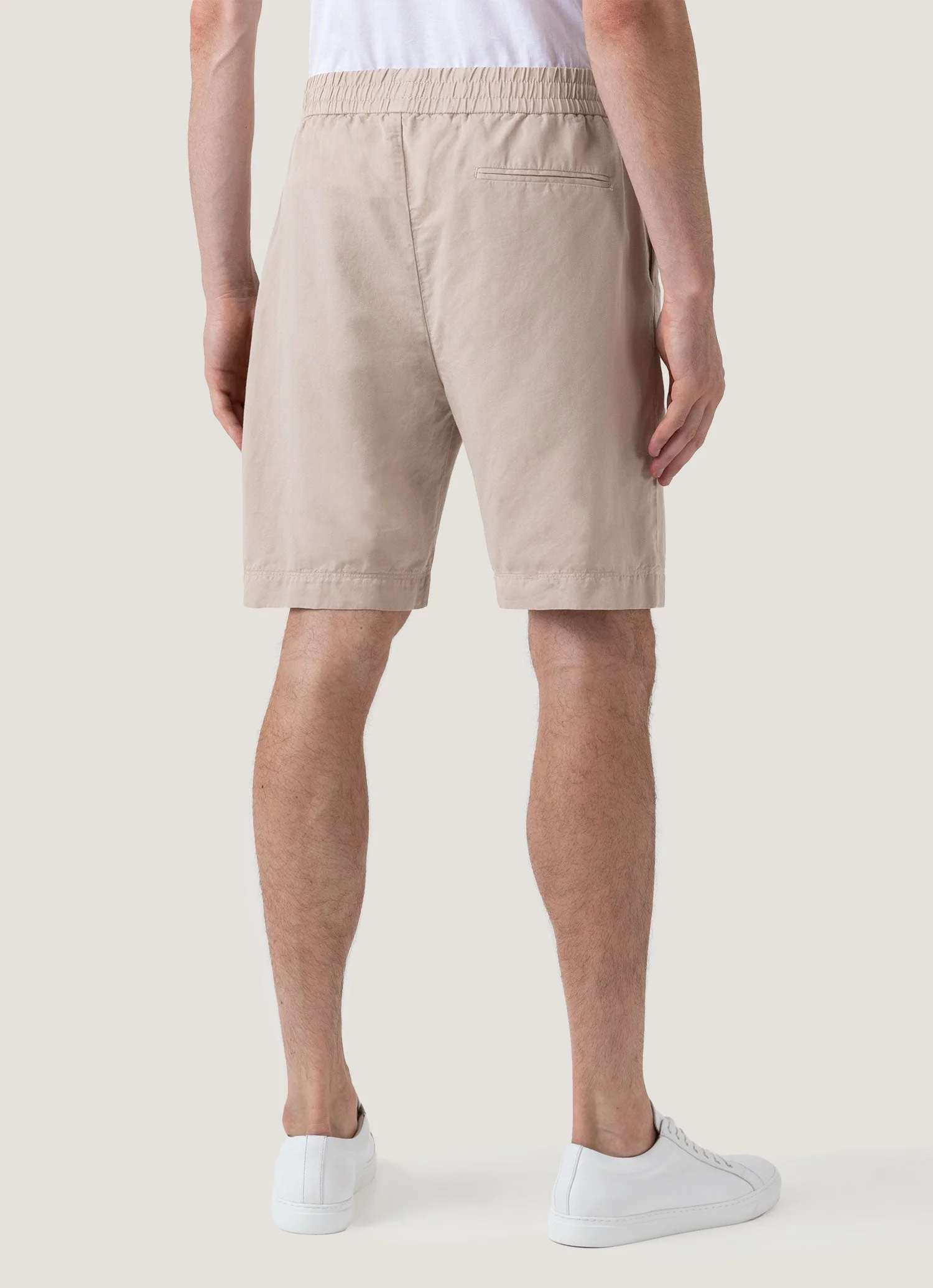 Men's Cotton Linen Drawstring Shorts in Light Sand - Image 4
