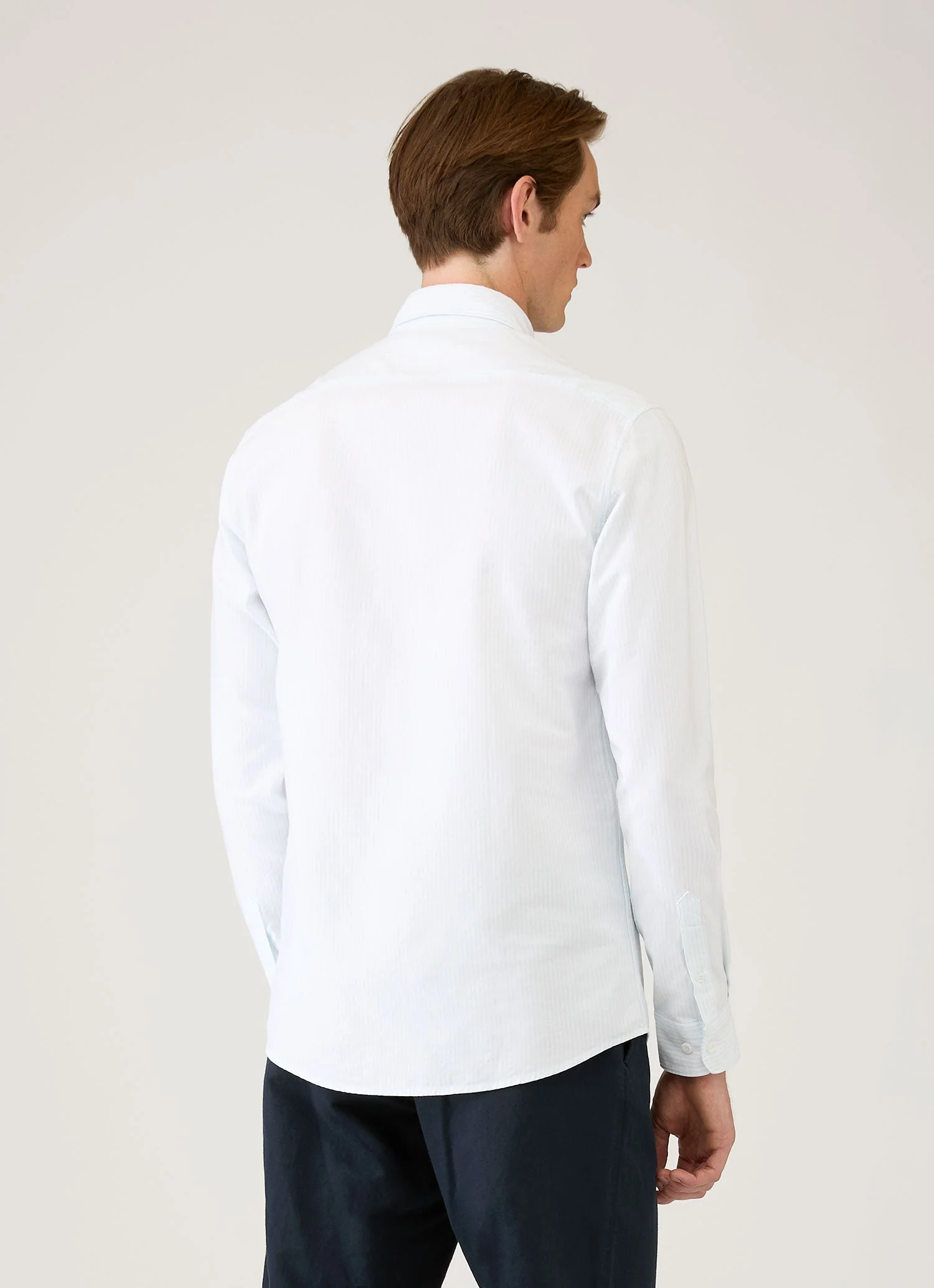 Men's Button Down Oxford Shirt in Light Blue/White - Image 5