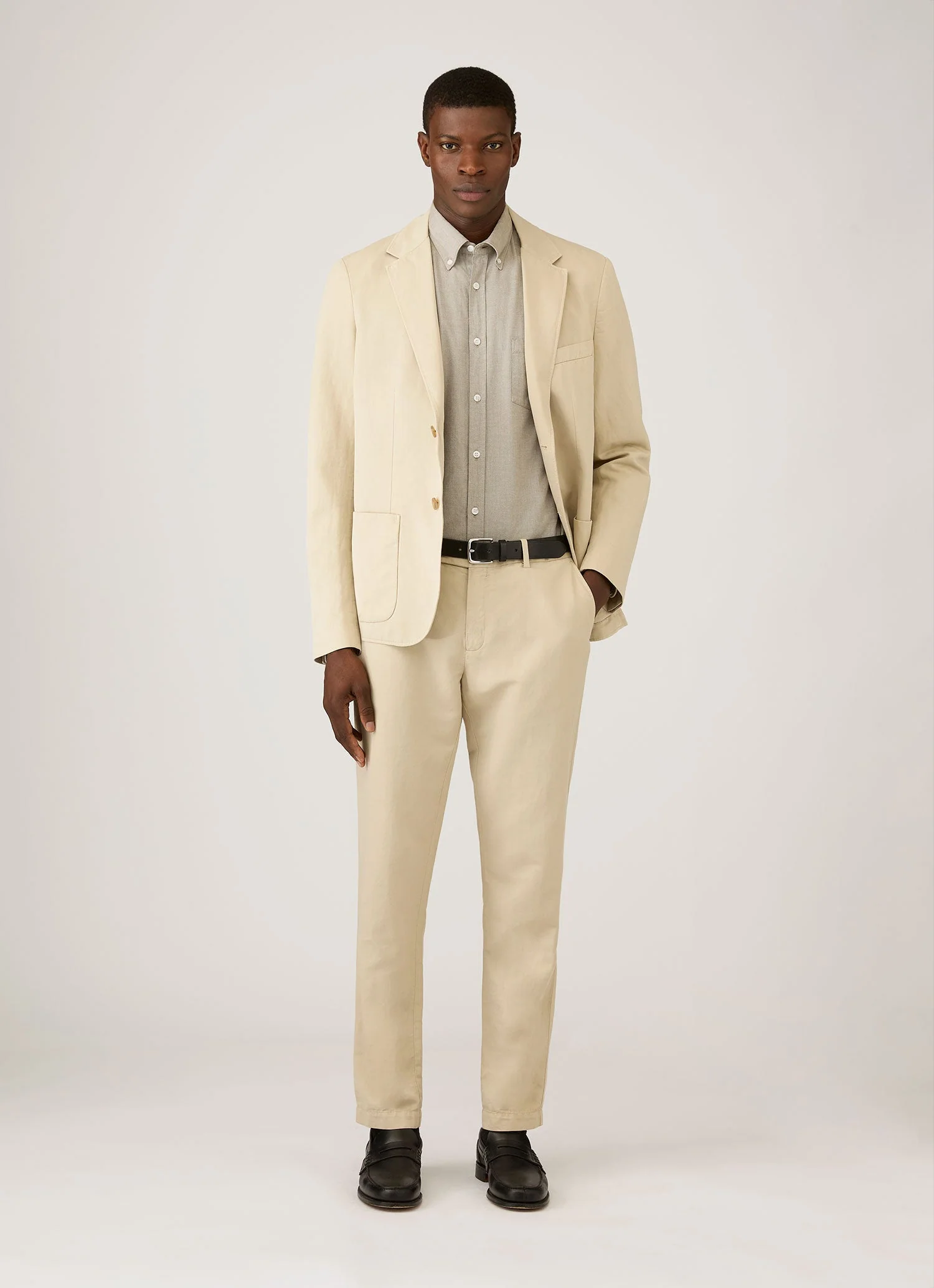 Men's Button Down Oxford Shirt in Light Khaki - Image 3