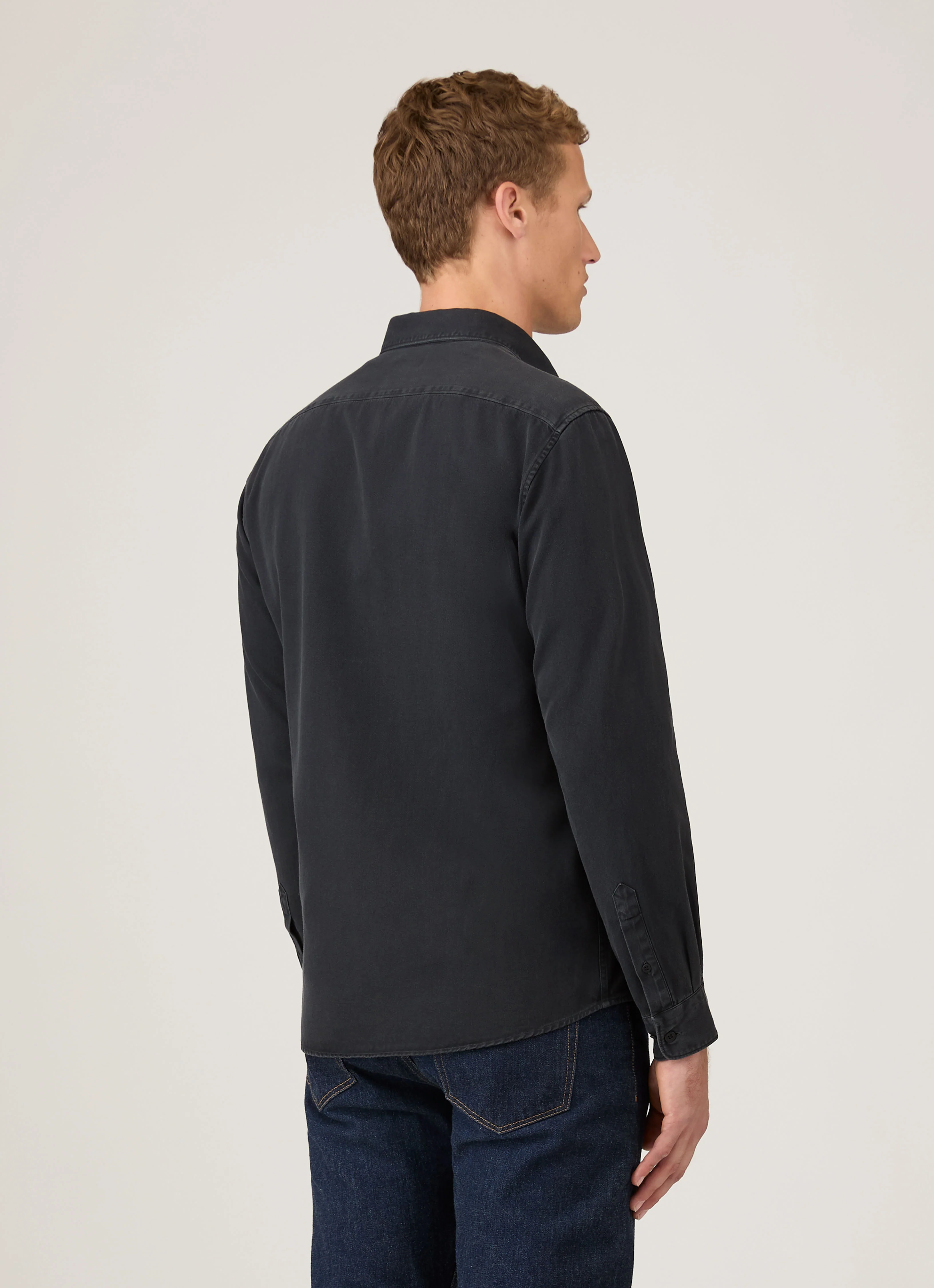 Men's Button Down Twill Shirt in Black - Image 5