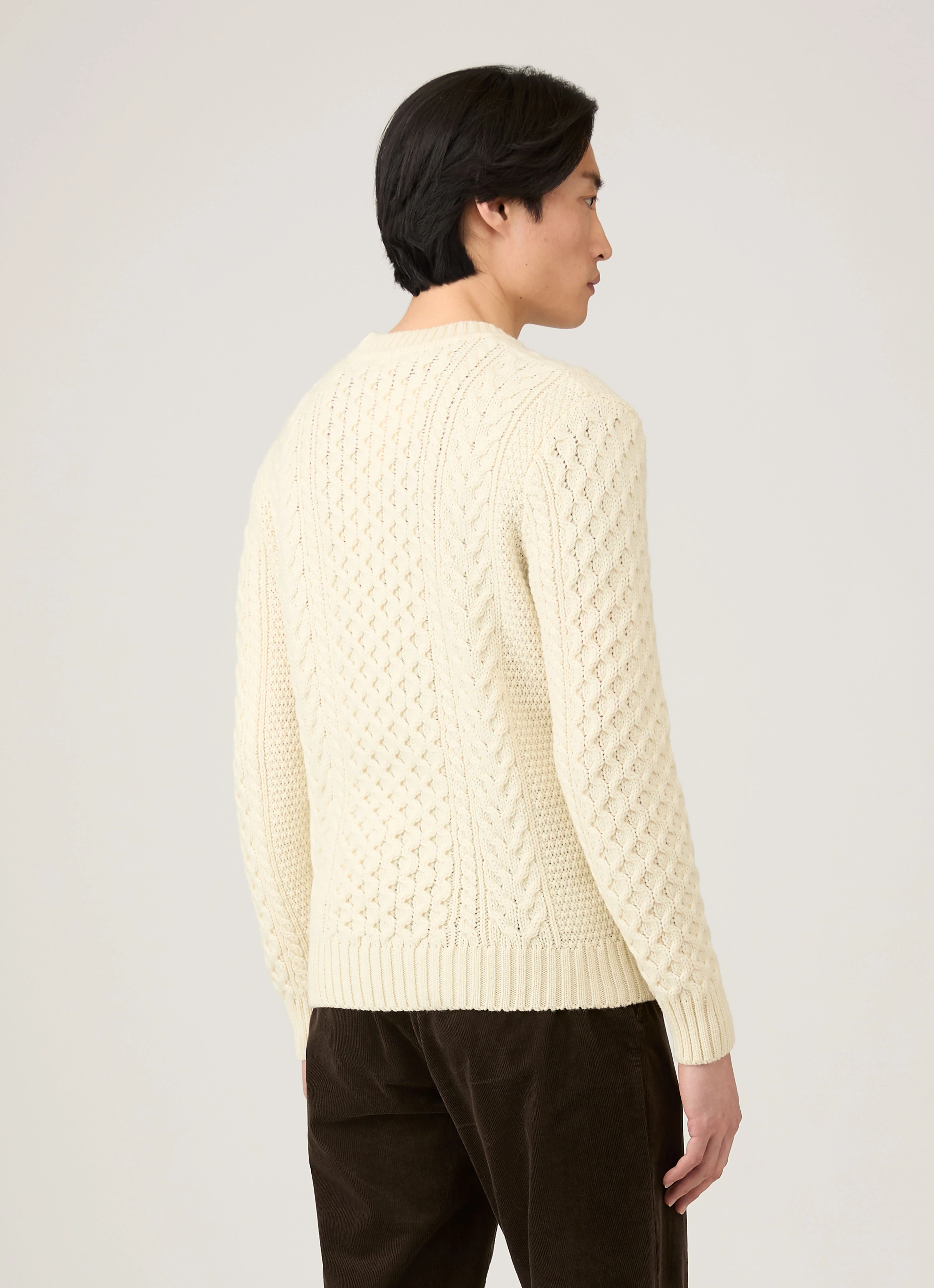 Men's Cable Knit Jumper in Ecru - Image 5