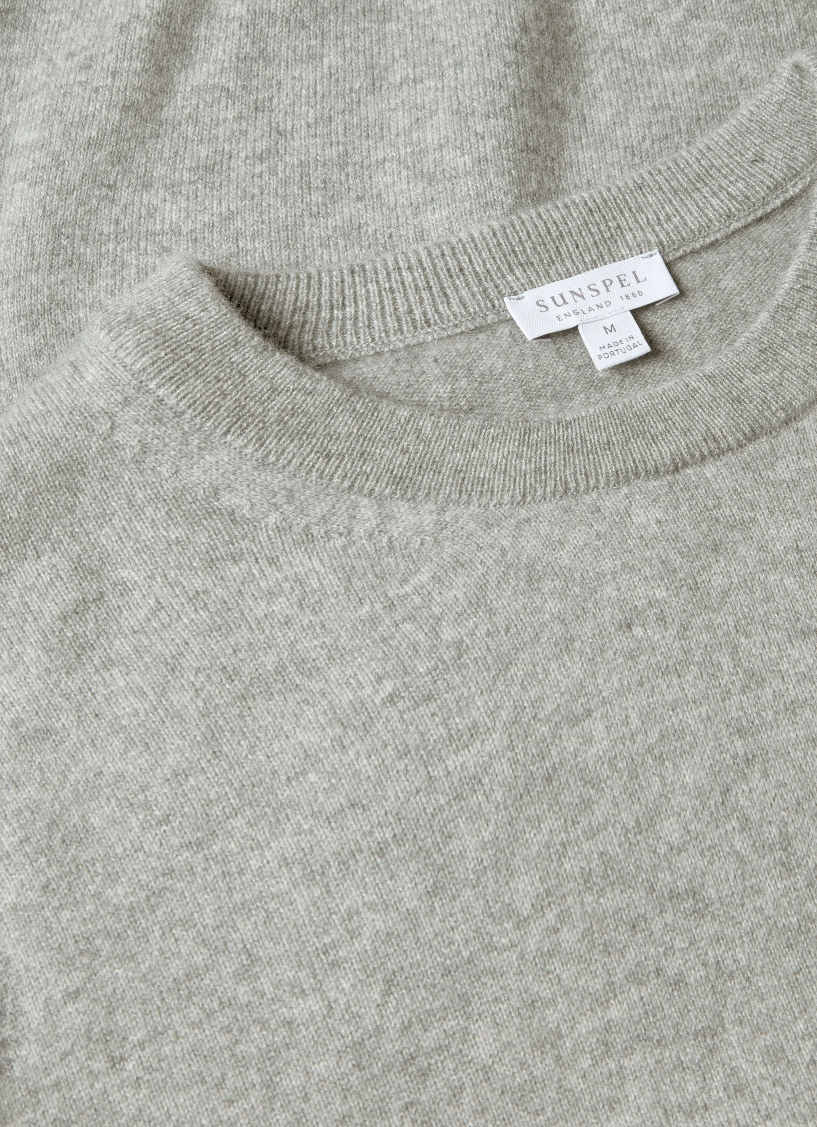 Men's Cashmere Crew Neck Jumper in Grey Melange - Image 4