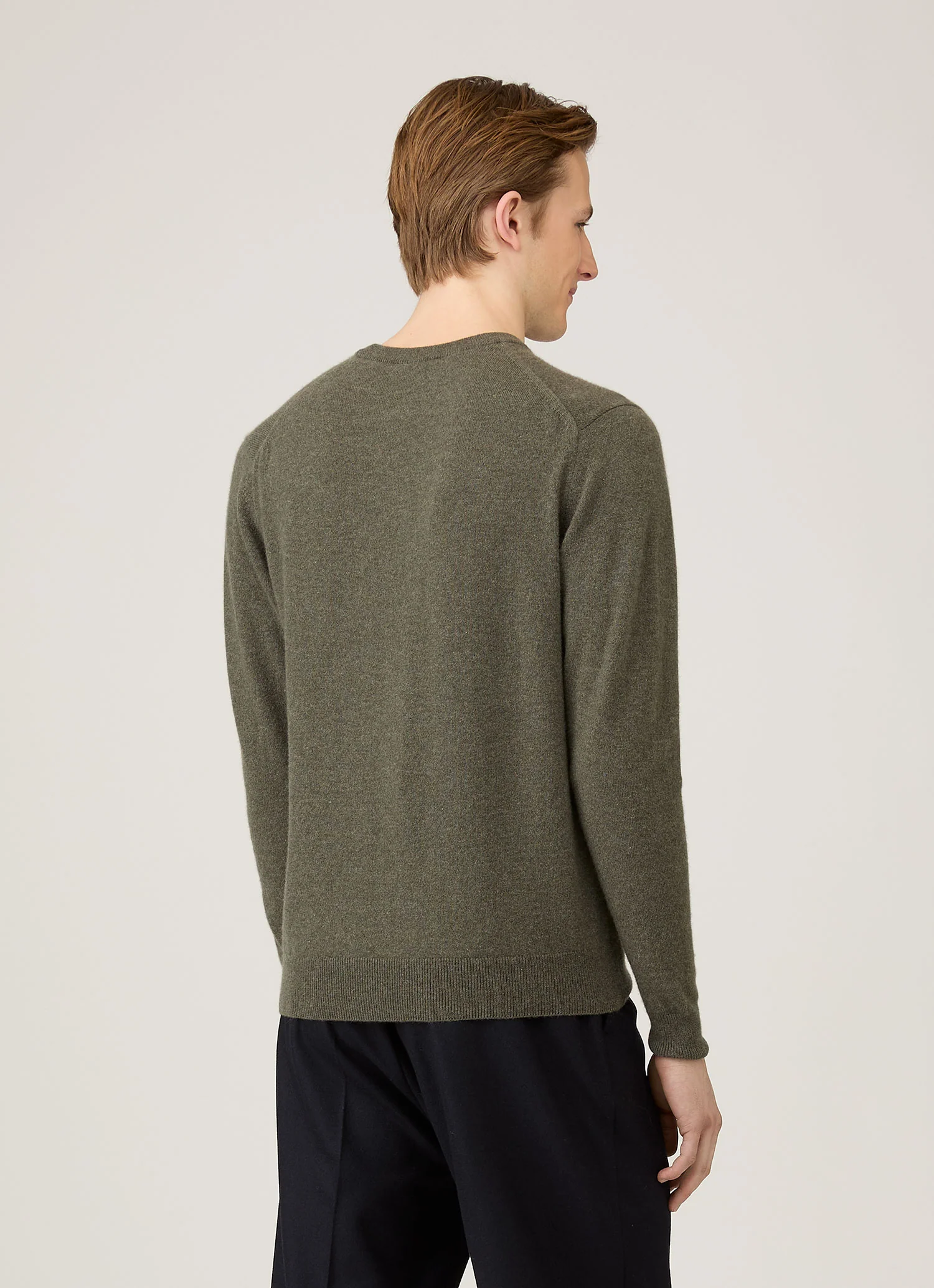 Men's Cashmere Crew Neck Jumper in Khaki - Image 5