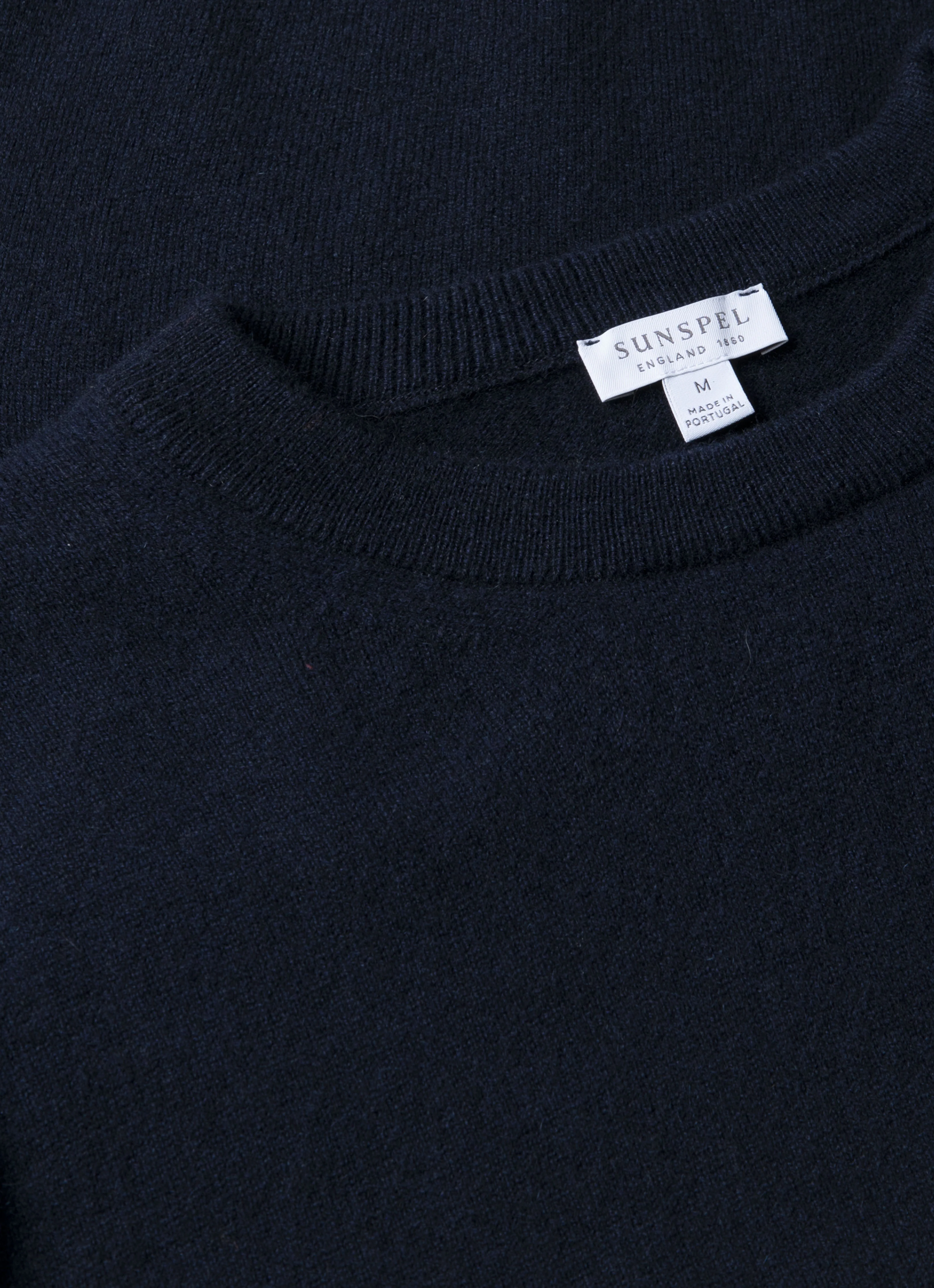 Men's Cashmere Crew Neck Jumper in Navy - Image 4