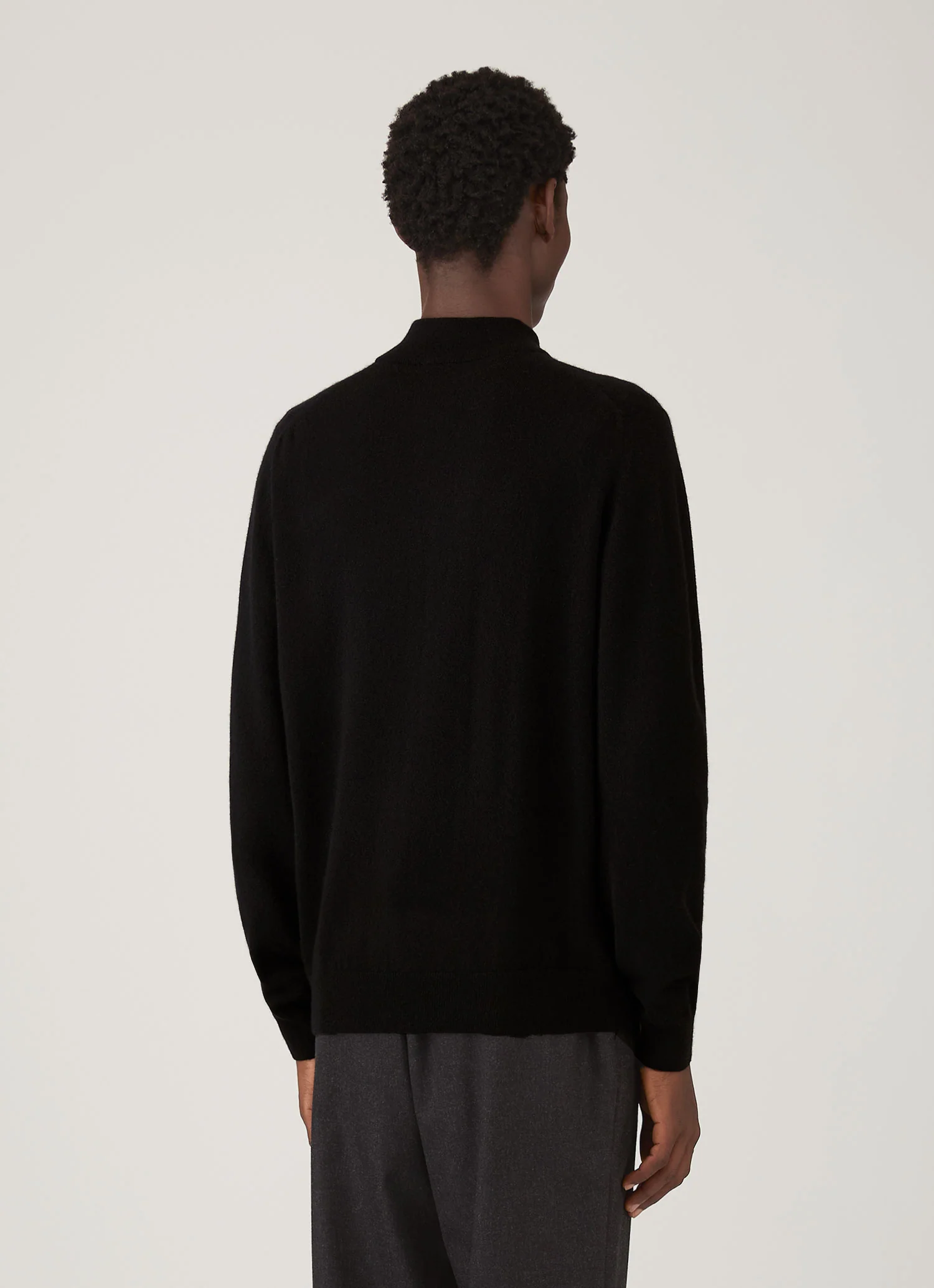 Men's Cashmere Half Zip Jumper in Black - Image 5