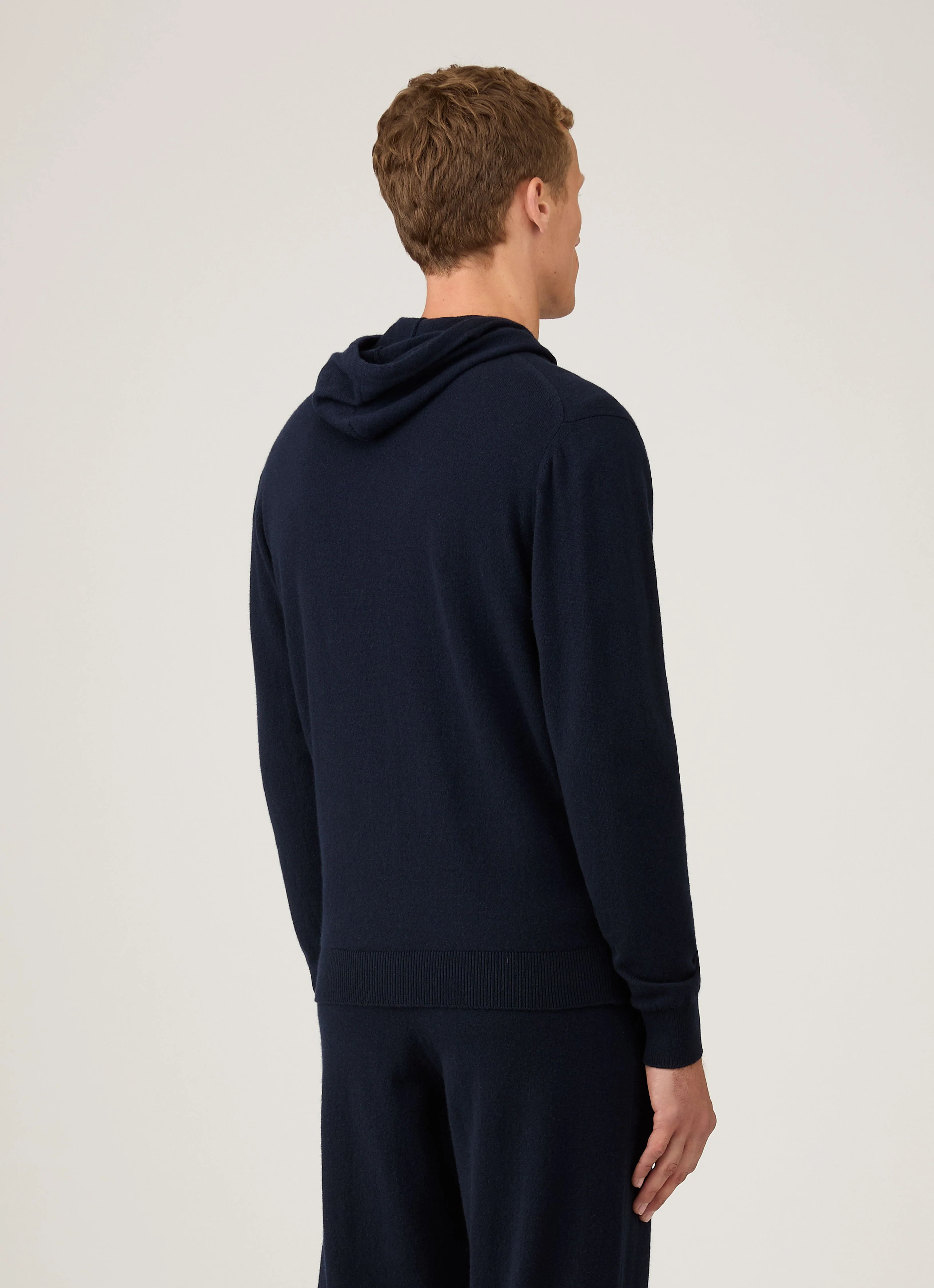Men's Cashmere Hoodie in Navy - Image 5