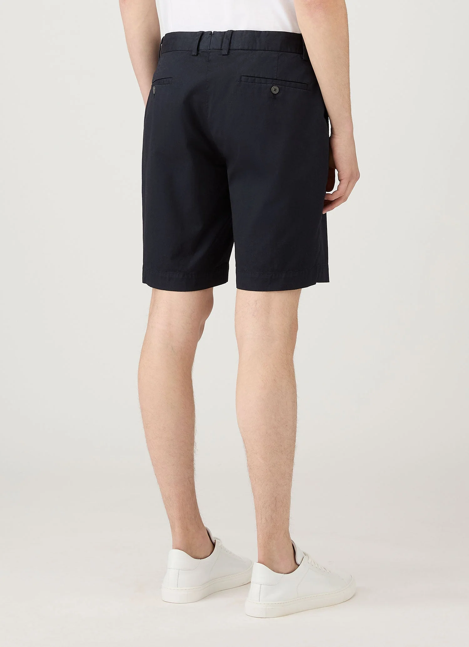 Men's Chino Shorts in Navy - Image 5