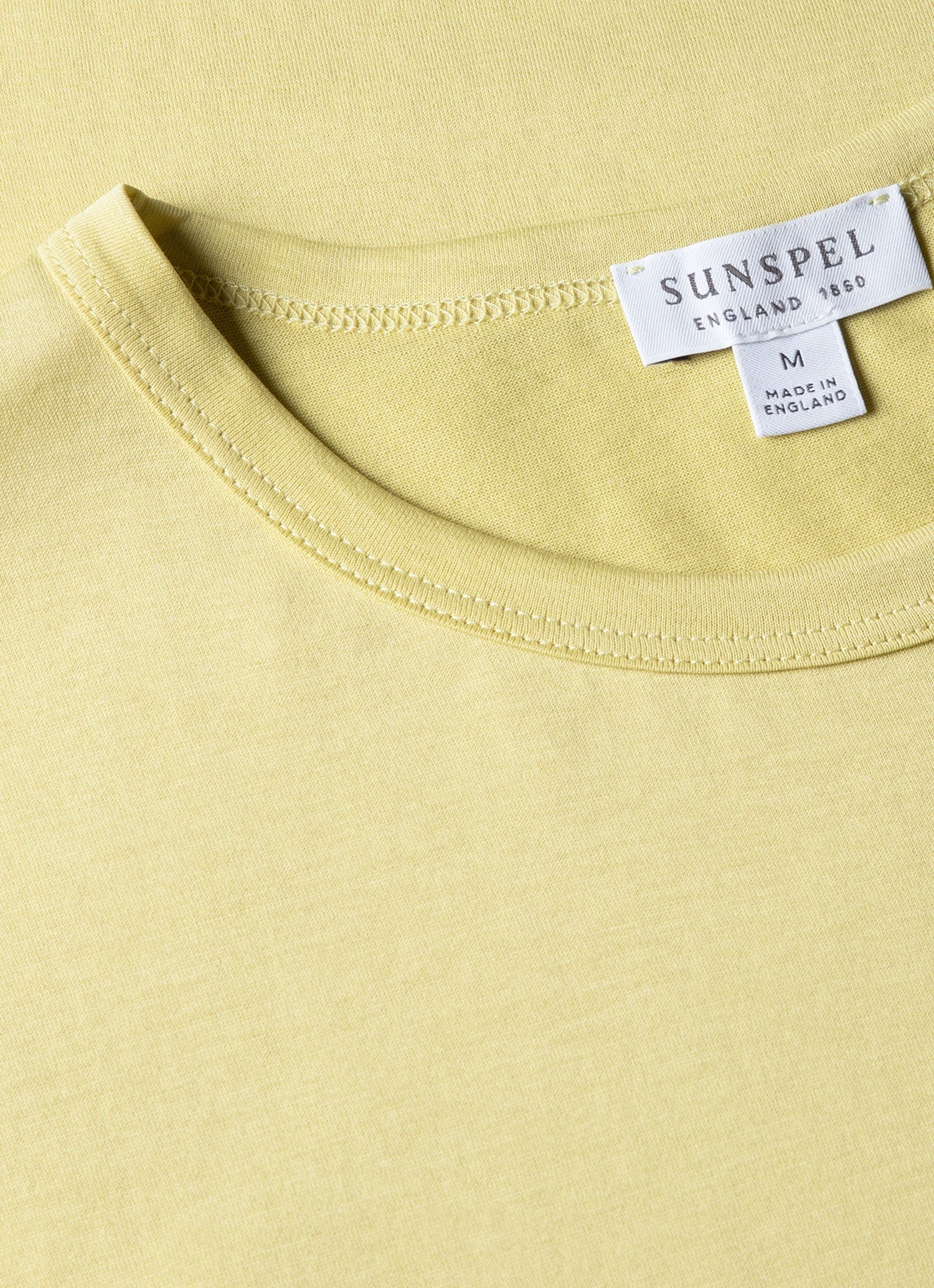 Men's Classic T-shirt in Avocado - Image 4