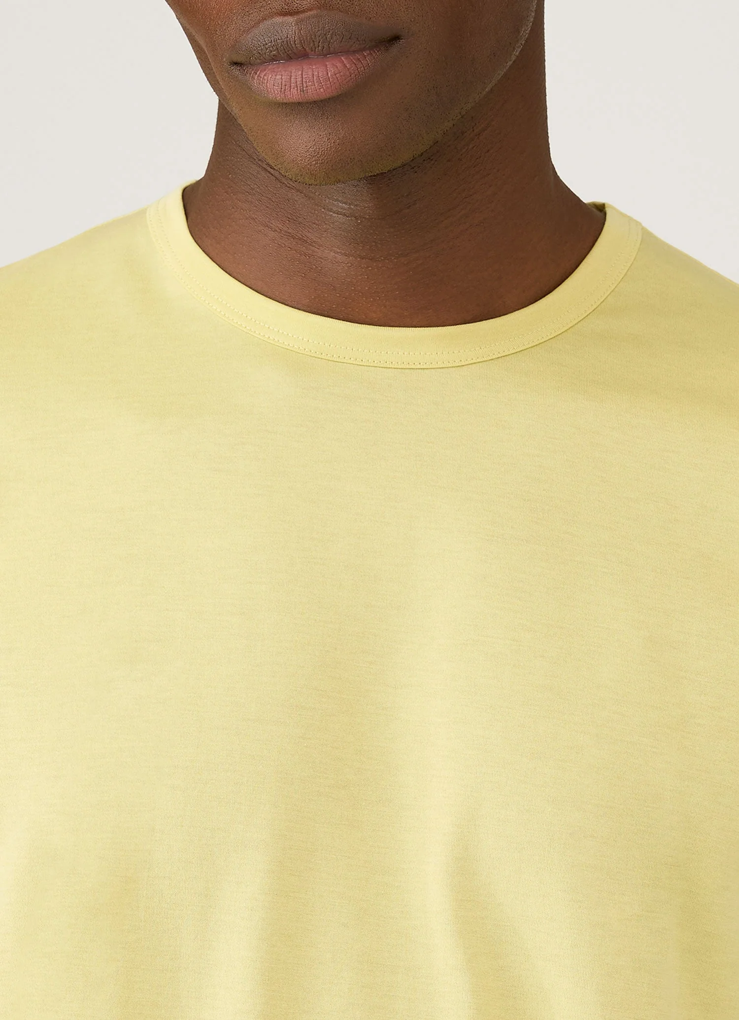 Men's Classic T-shirt in Avocado - Image 6