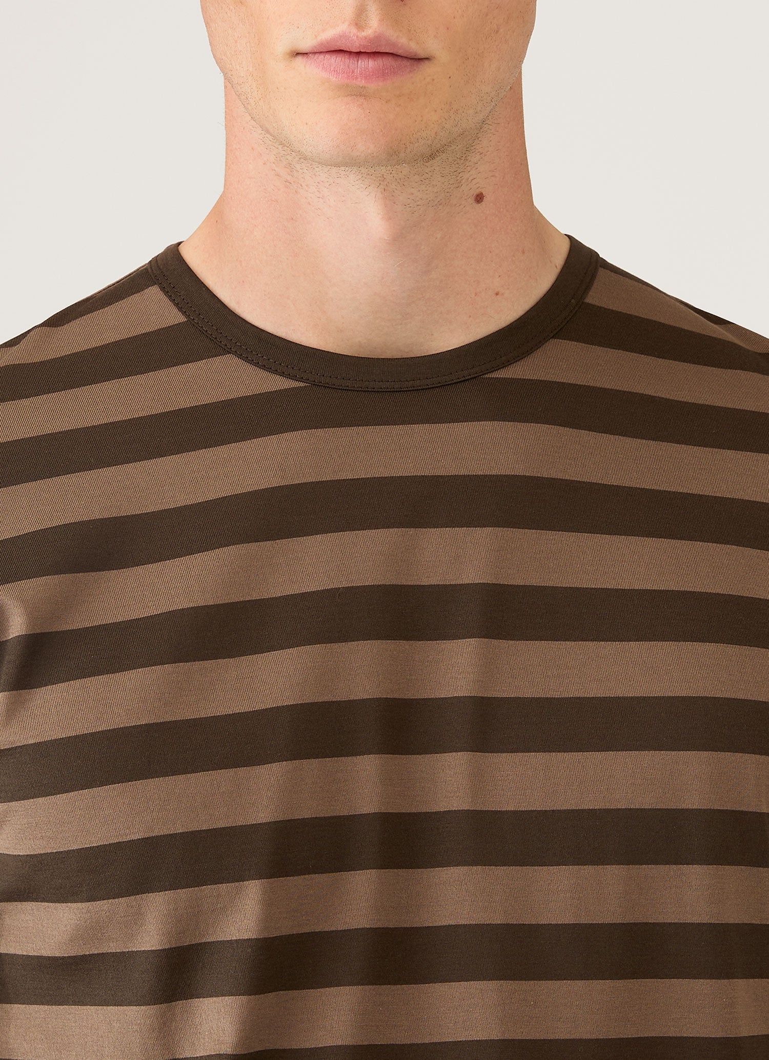 Men's Classic T-shirt in Dark Cedar/Dark Chocolate - Image 6