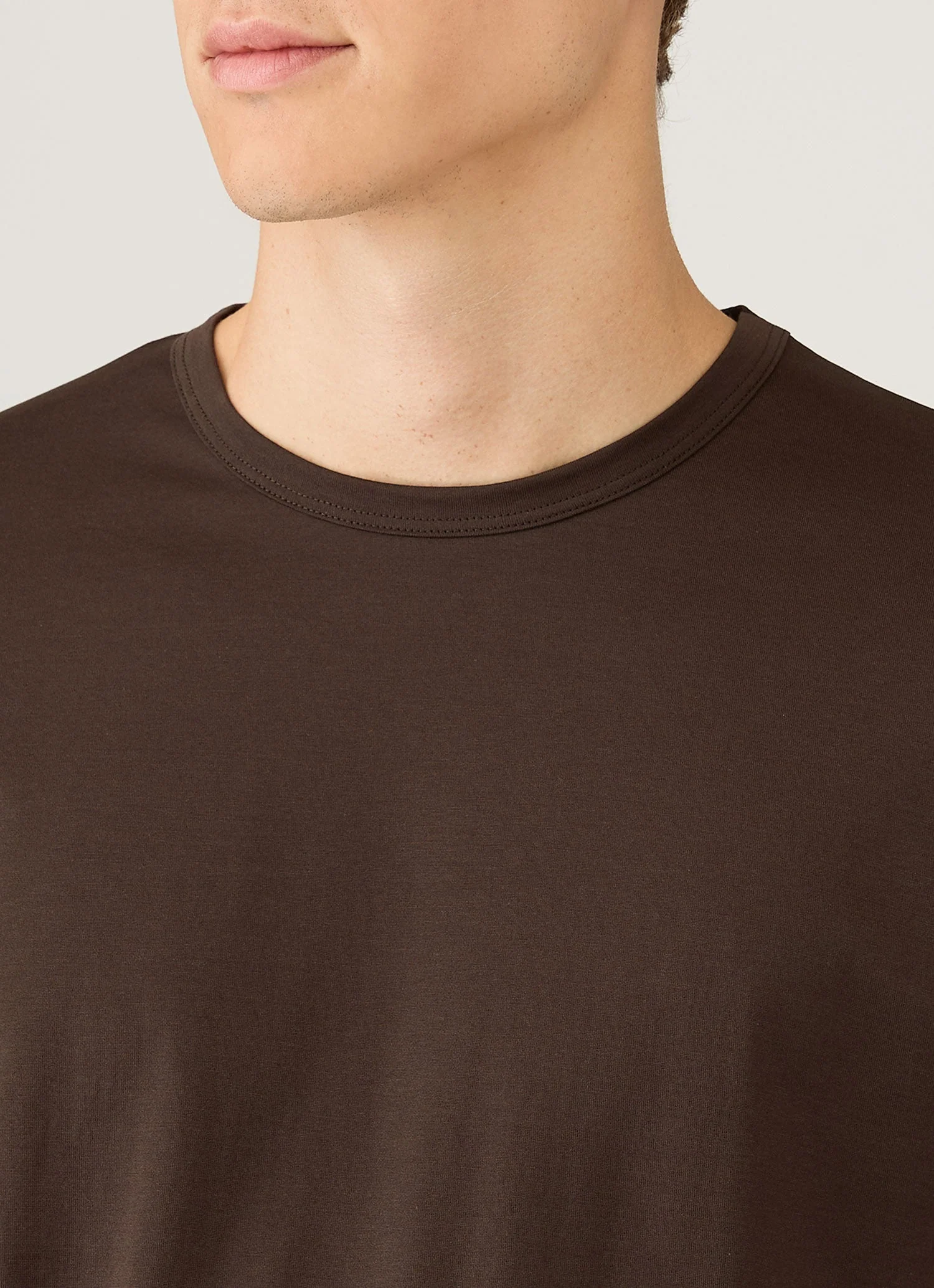 Men's Classic T-shirt in Dark Chocolate - Image 6