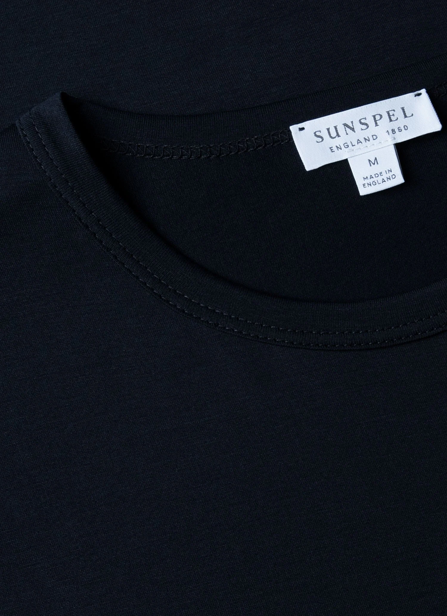 Men's Classic T-shirt in Midnight Navy - Image 4