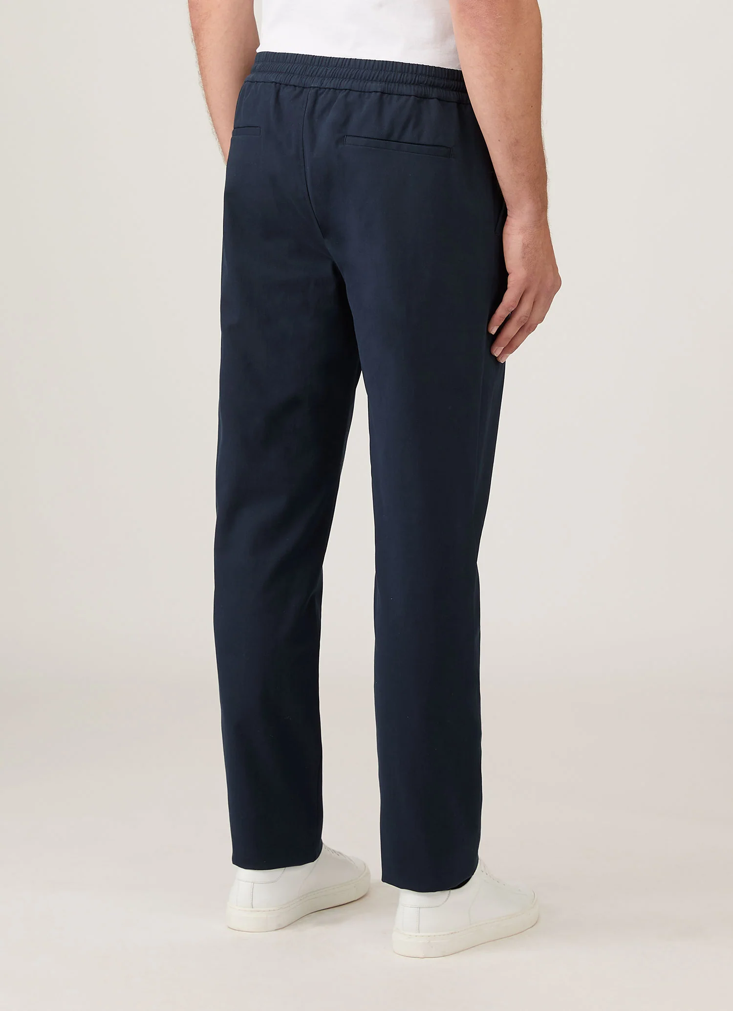 Men's Cotton Cashmere Drawstring Trouser in Navy - Image 5