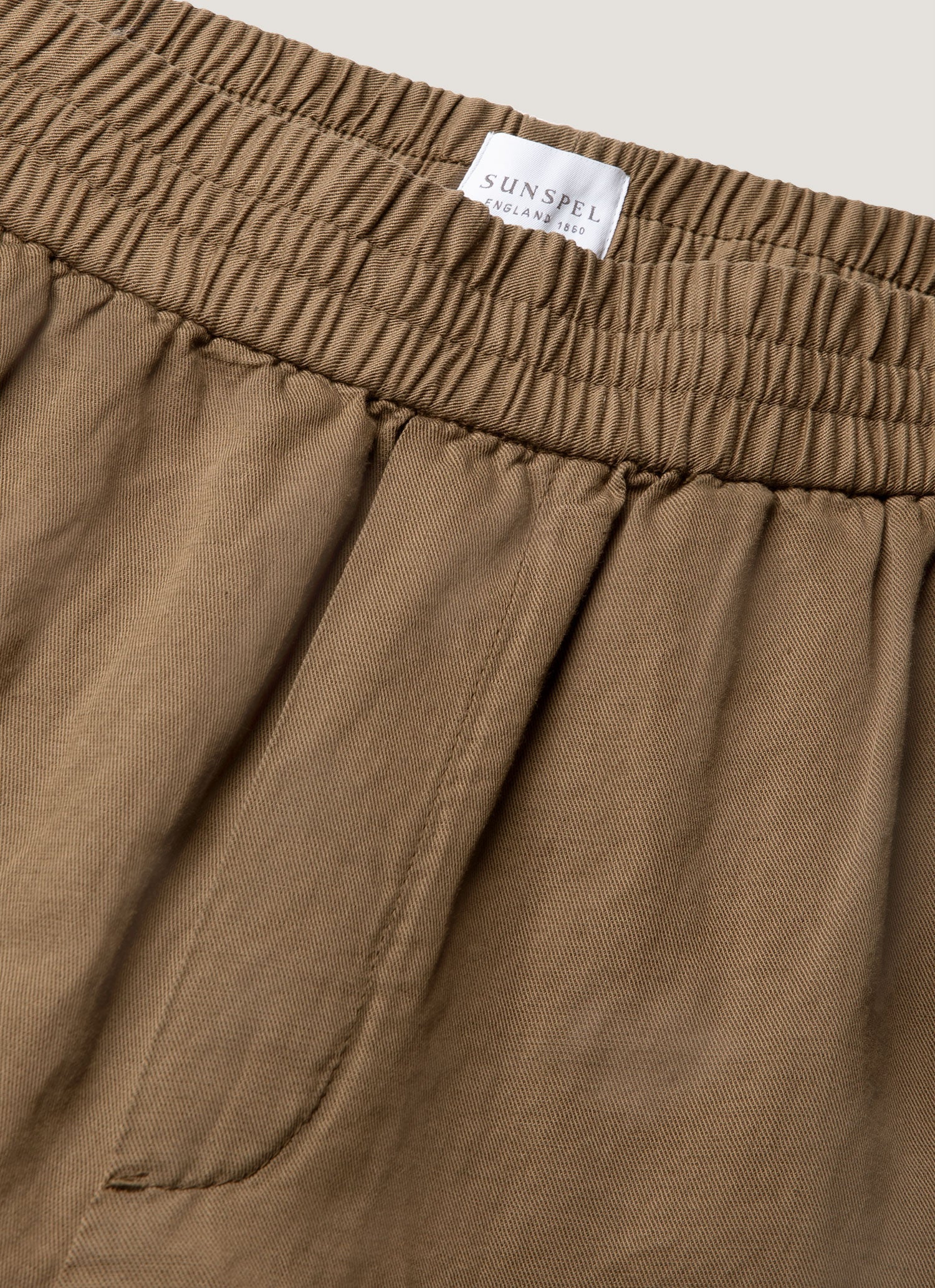 Men's Cotton Linen Drawstring Trouser in Dark Cedar - Image 4