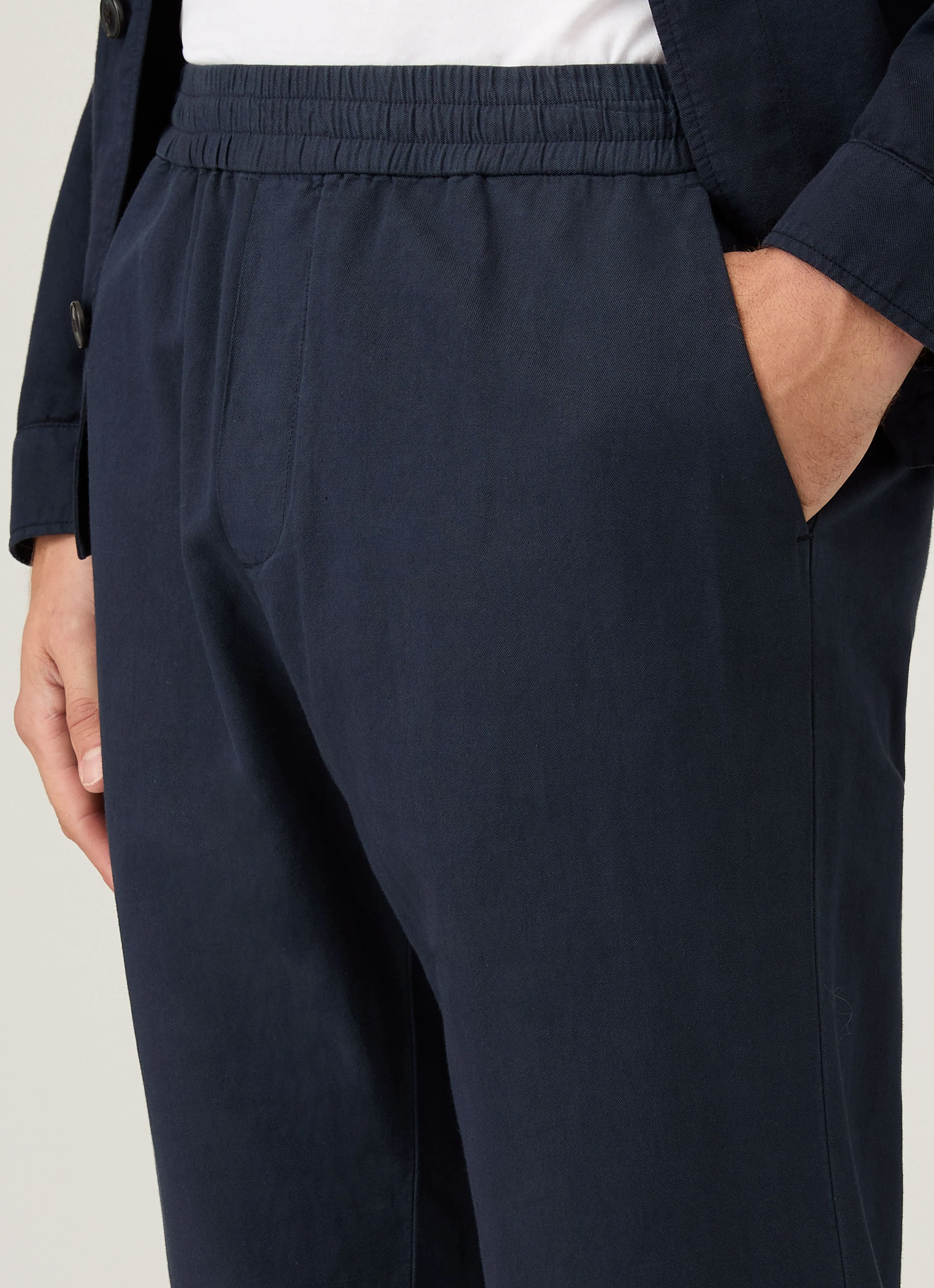 Men's Cotton Linen Drawstring Trouser in Navy - Image 6