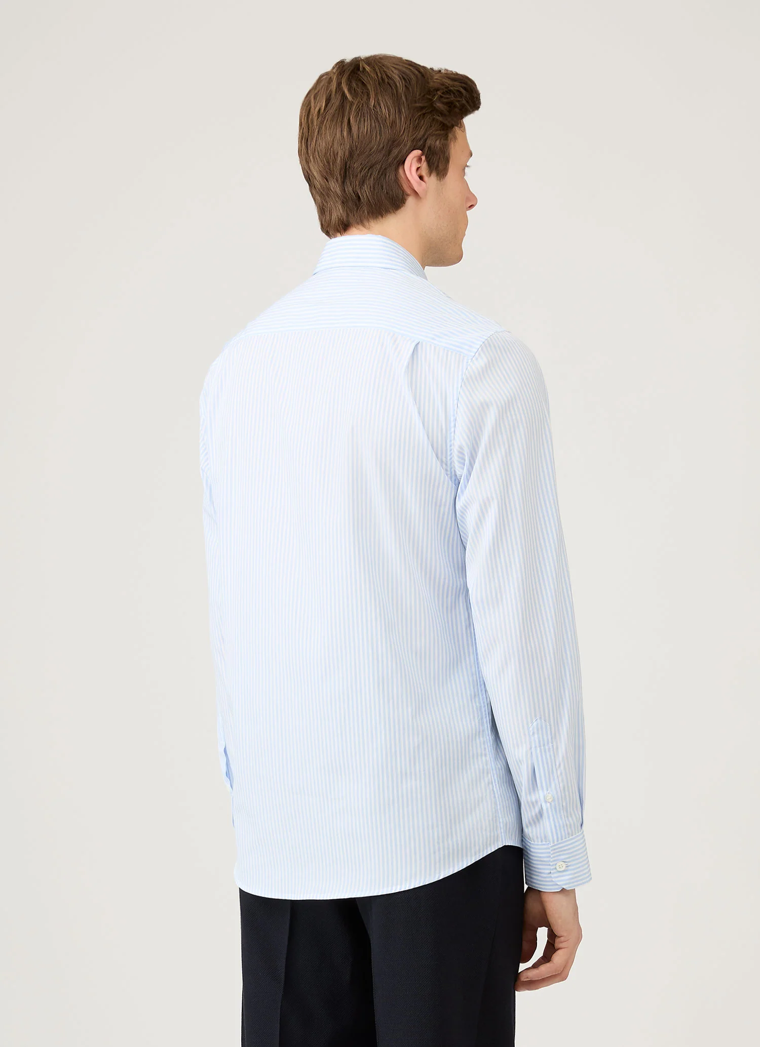 Men's Smart Poplin Shirt in White/Light Blue - Image 5