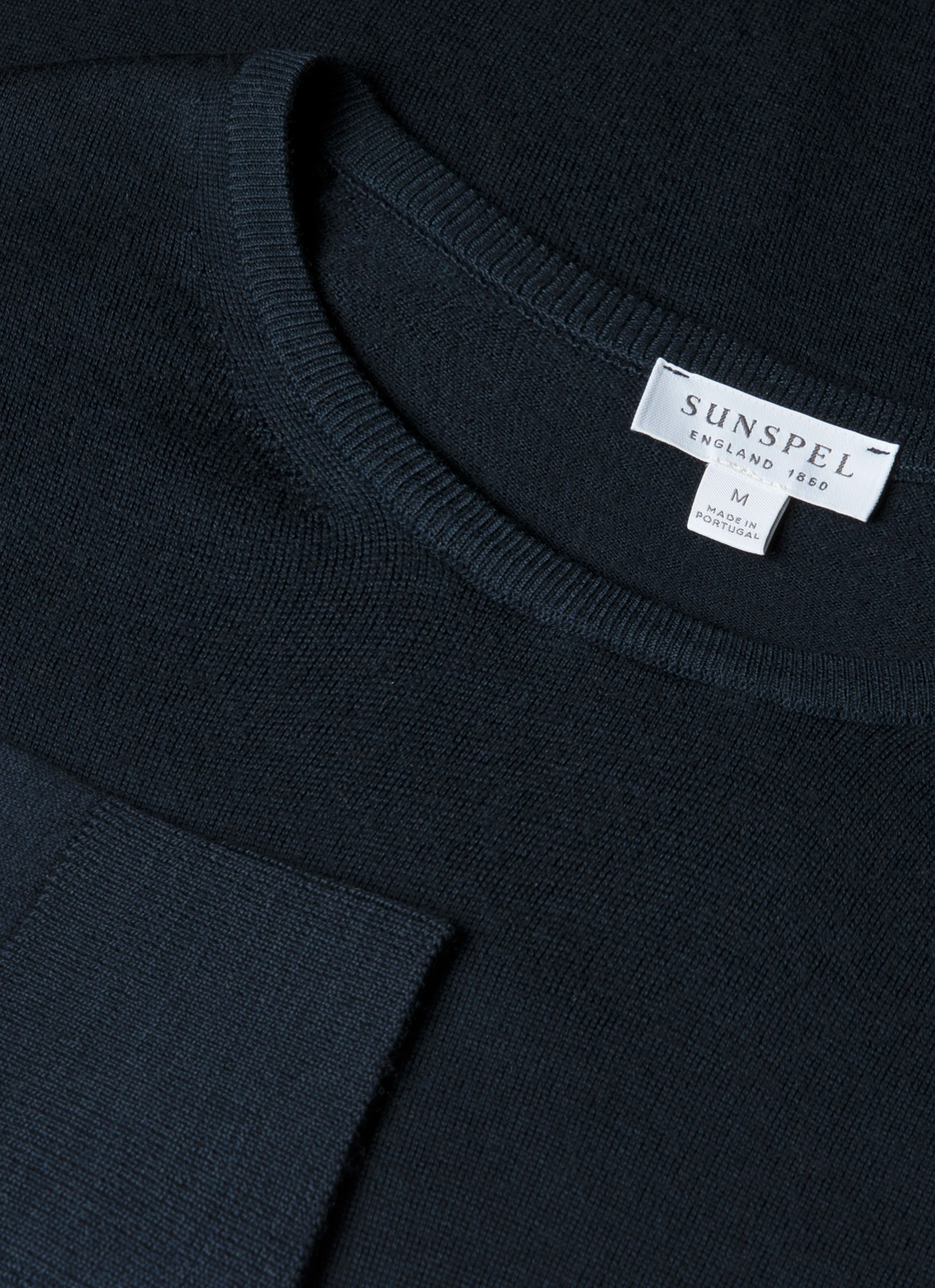 Men's Extra-Fine Merino Crew Neck in Navy - Image 4