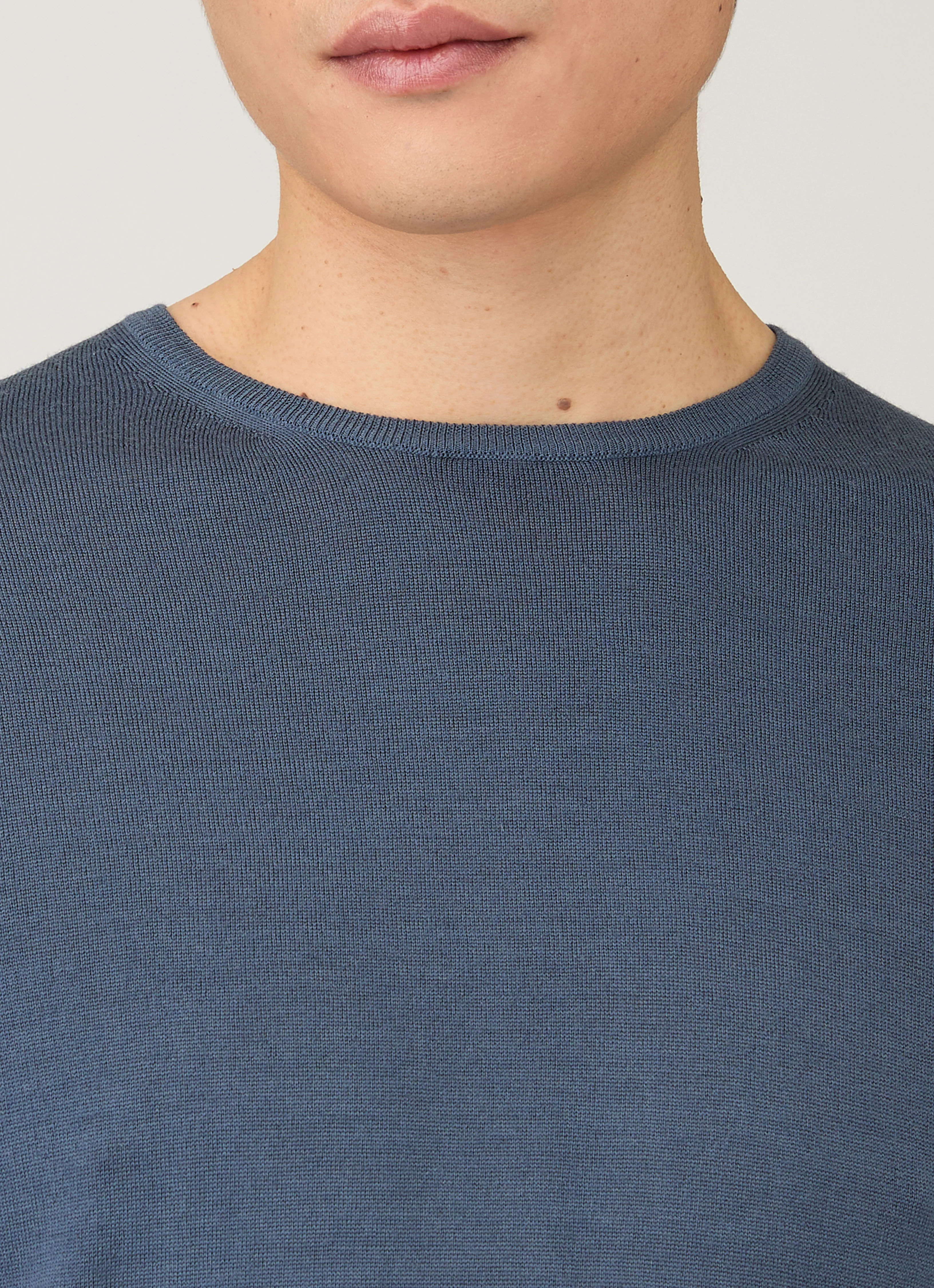 Men's Extra-Fine Merino Crew Neck in Slate Blue - Image 6