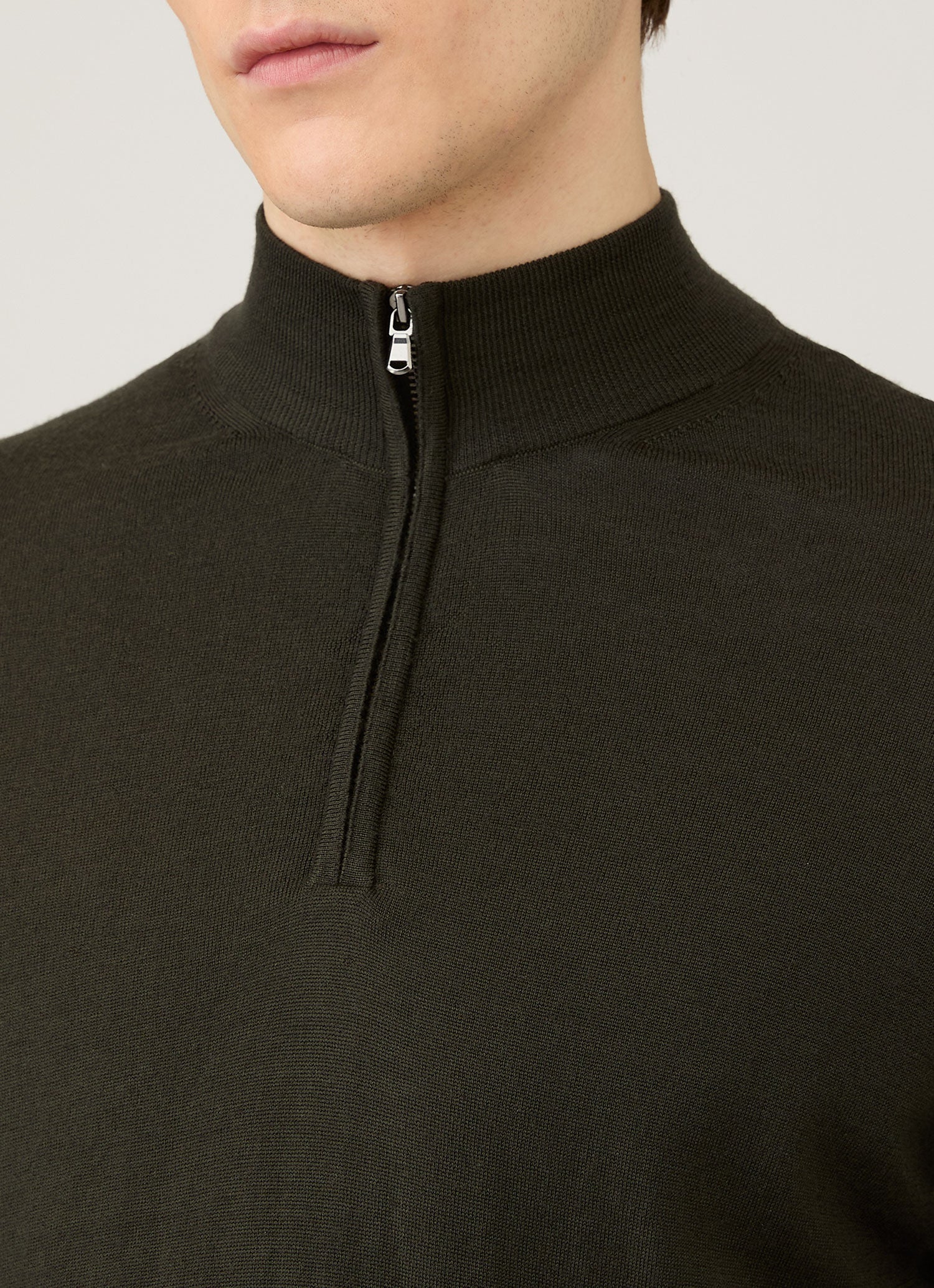 Men's Extra-Fine Merino Zip Neck in Dark Green - Image 6