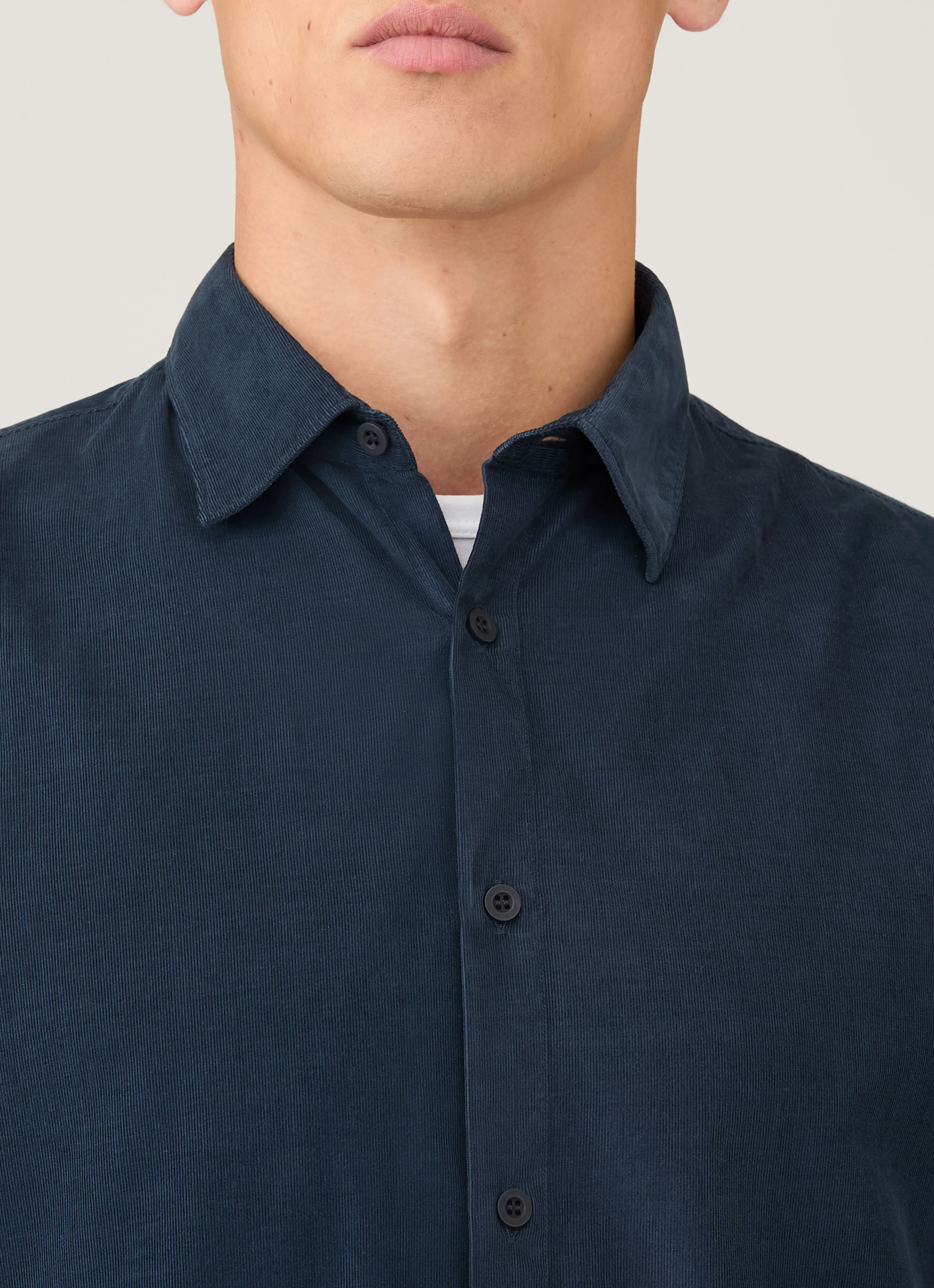 Men's Fine Cord Shirt in Navy - Image 6