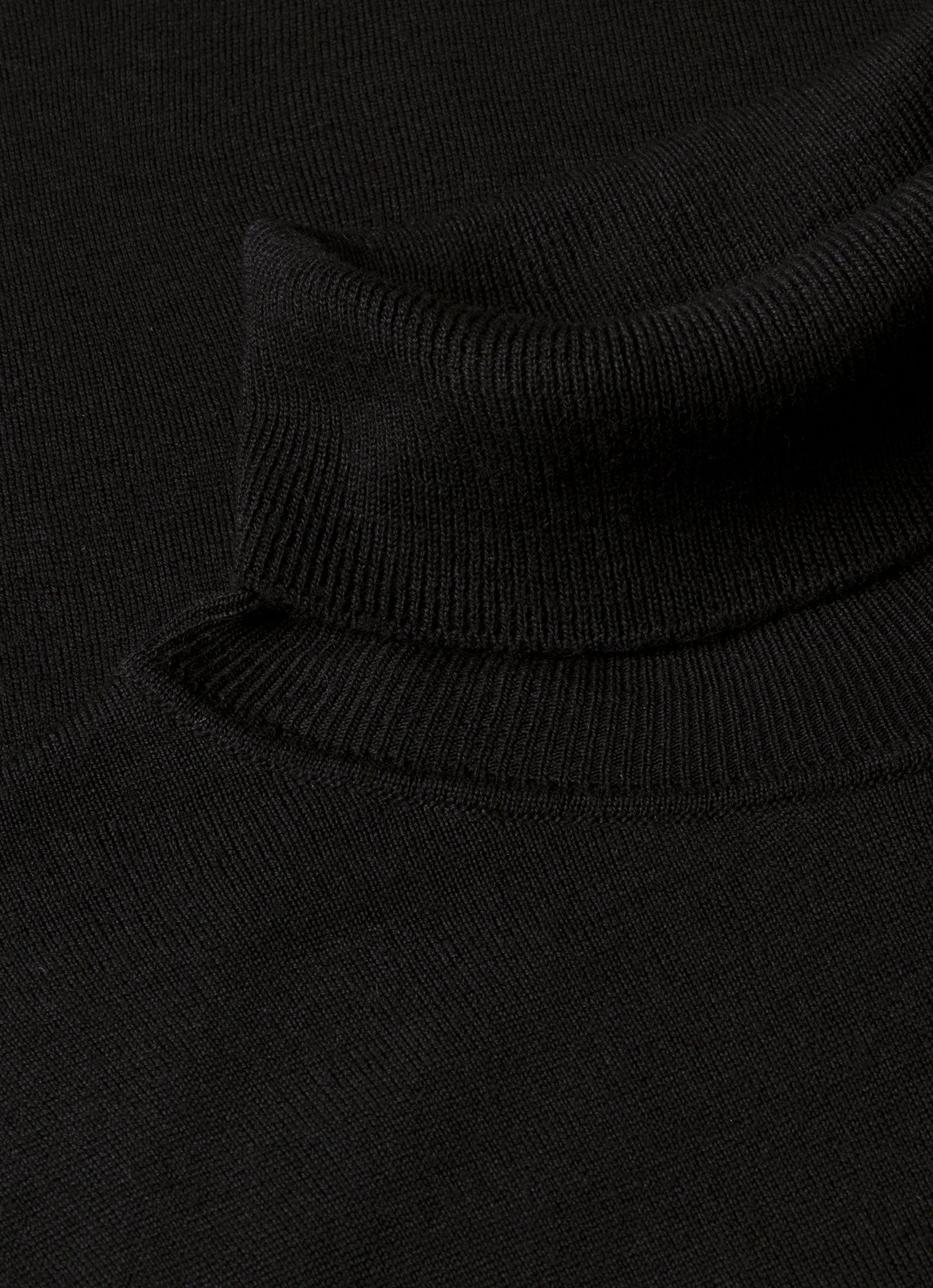 Men's Extra-Fine Merino Roll Neck in Black - Image 4