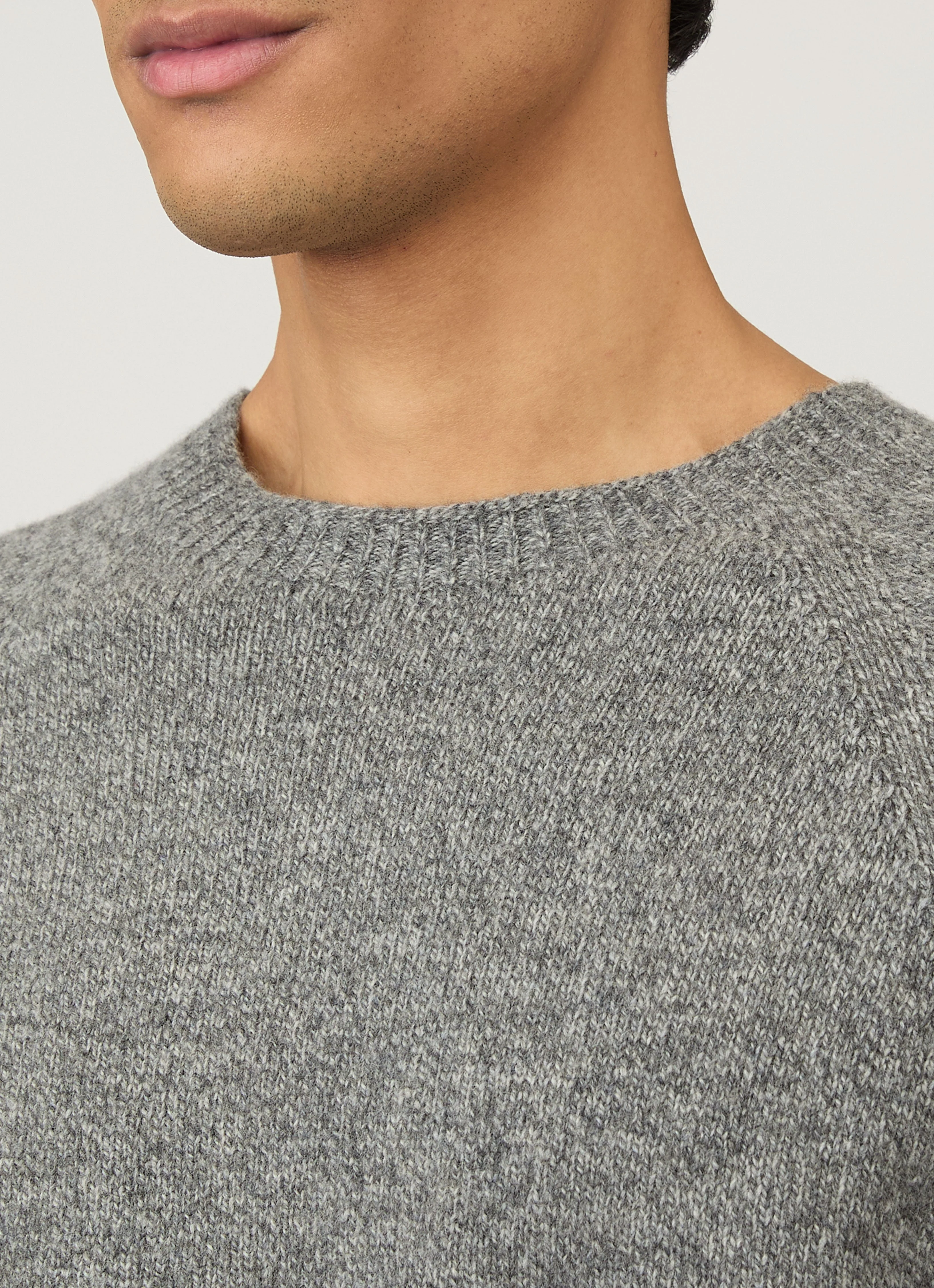 Men's Lambswool Crew Neck Jumper in Mid Grey Melange - Image 6