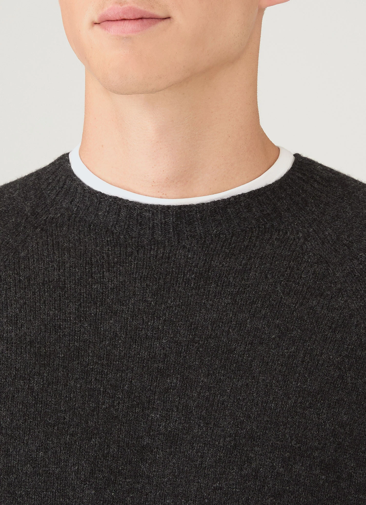Men's Lambswool Crew Neck Jumper in Charcoal Melange - Image 6