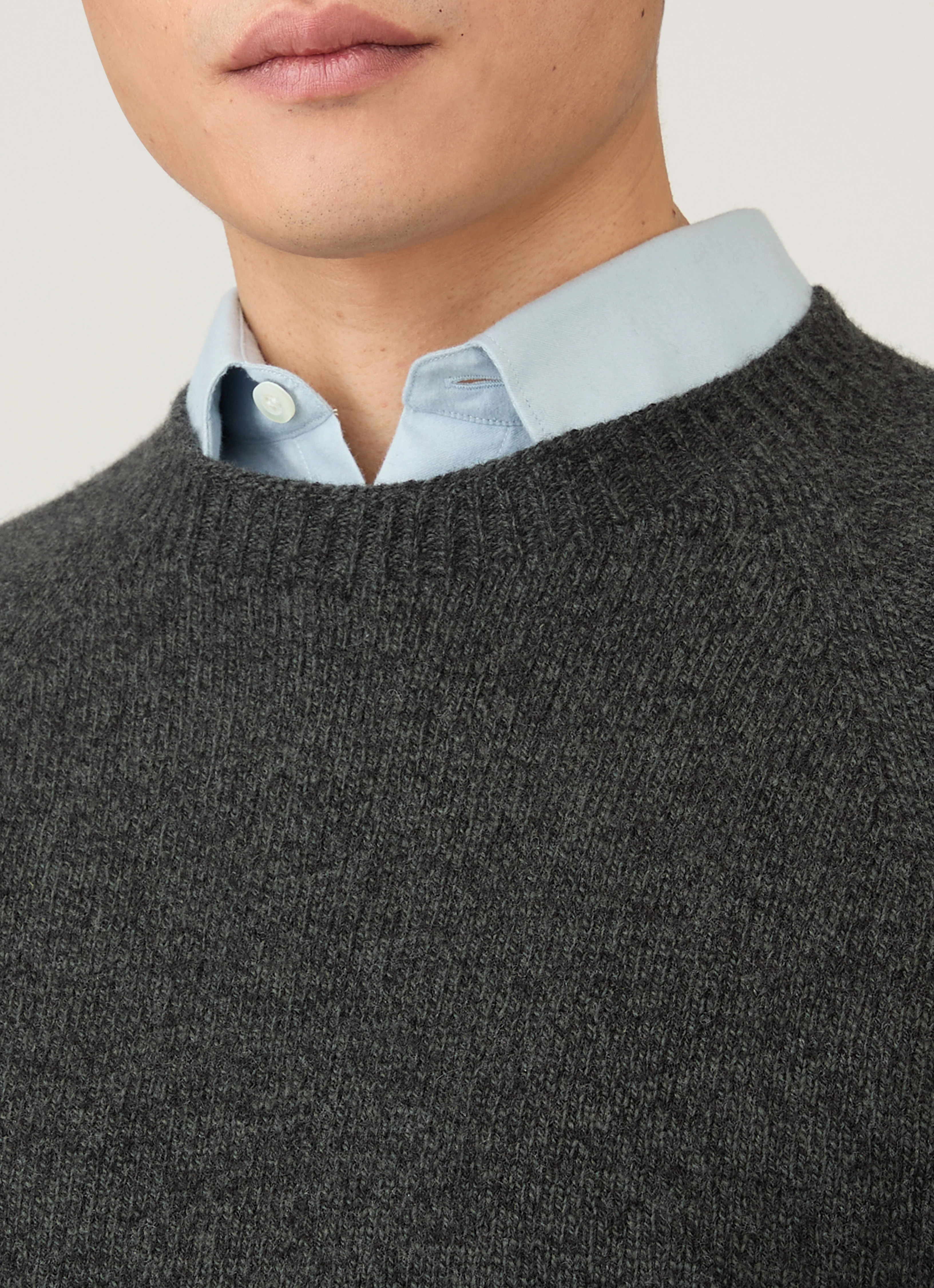 Men's Lambswool Crew Neck Jumper in Dark Green Twist - Image 6
