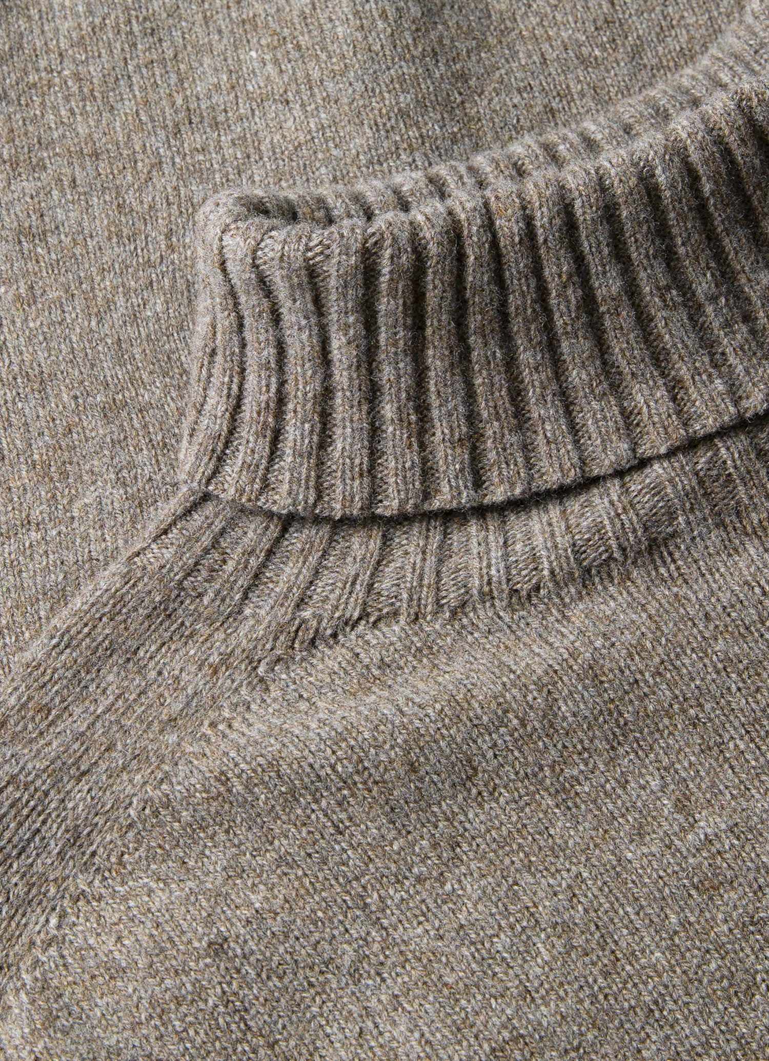 Men's Lambswool Roll Neck in Bark - Image 4