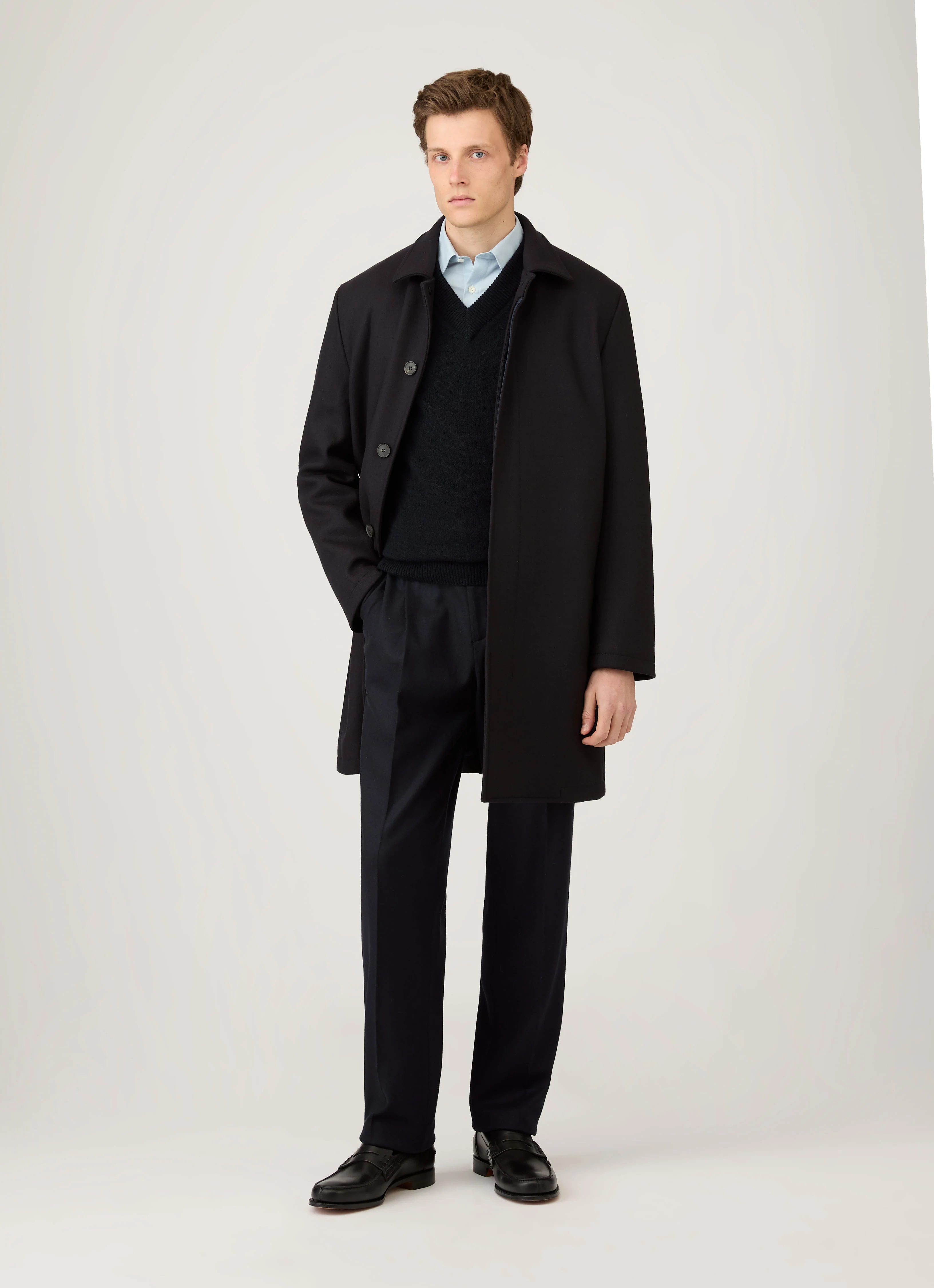 Men's Lambswool V-neck Jumper in Dark Navy Mouline - Image 3