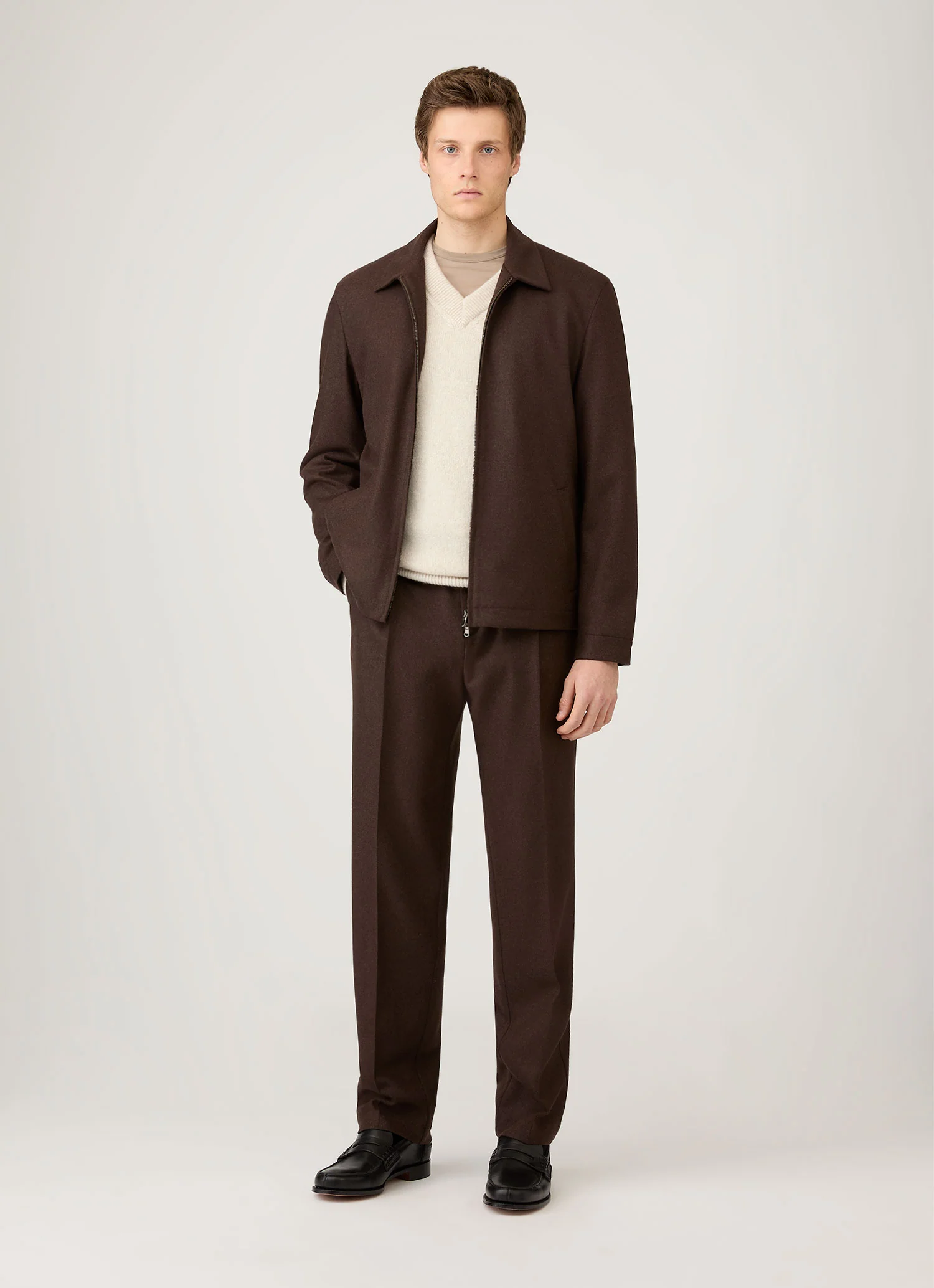Men's Lambswool V-neck Jumper in Oatmeal Melange - Image 3