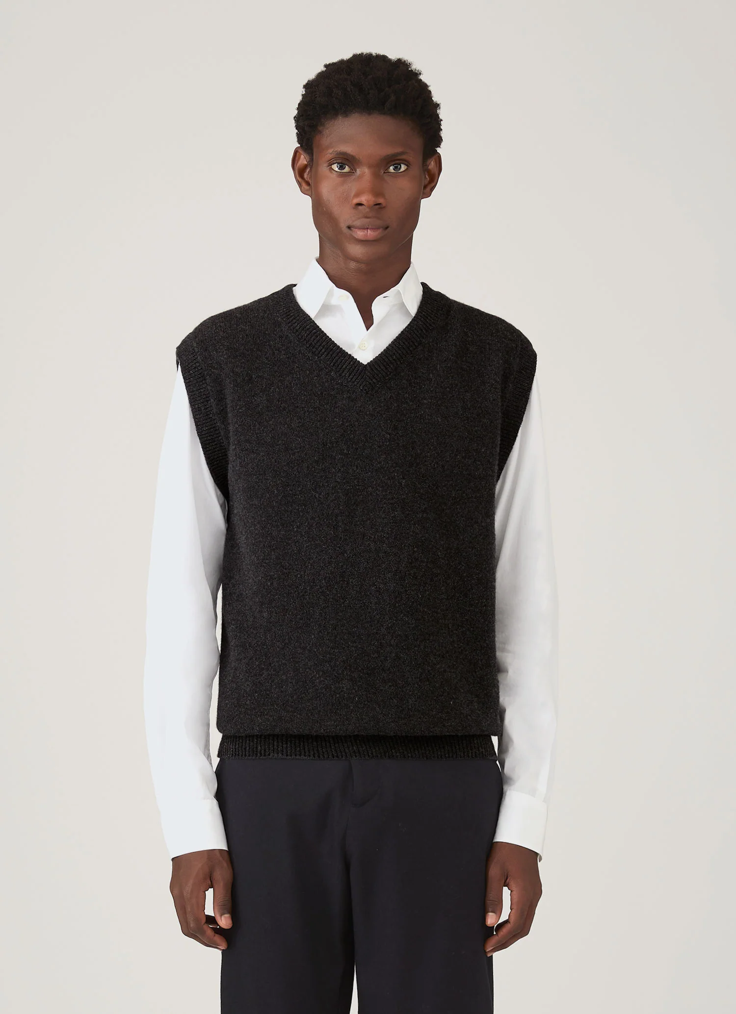 Men's Lambswool Vest in Charcoal Melange - Image 2