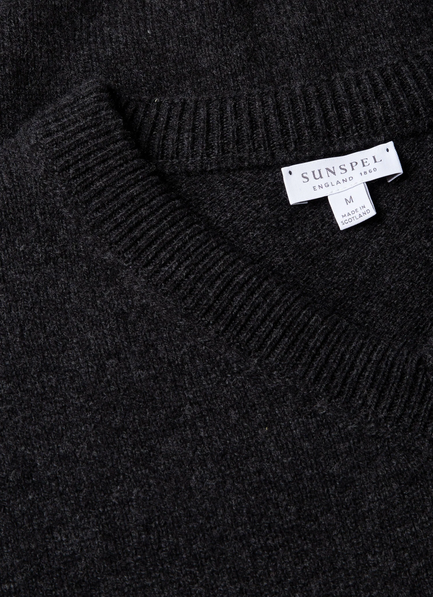 Men's Lambswool Vest in Charcoal Melange - Image 4