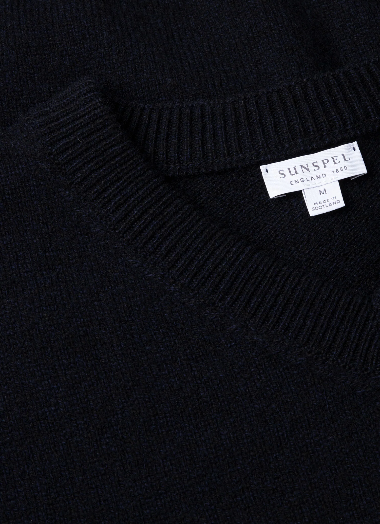 Men's Lambswool Vest in Dark Navy Mouline - Image 4