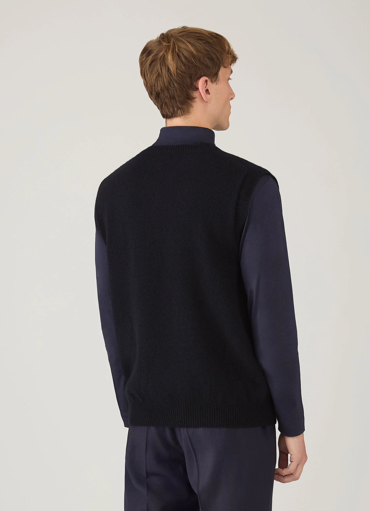 Men's Lambswool Vest in Dark Navy Mouline - Image 5