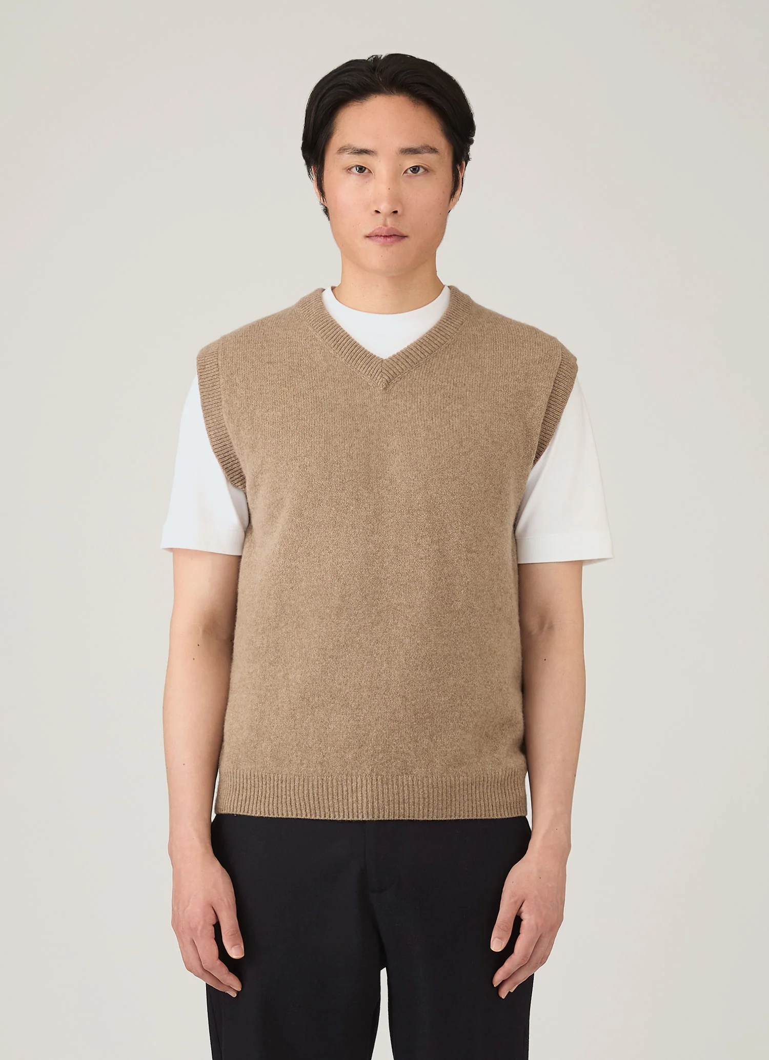 Men's Lambswool Vest in Sandstone - Image 2