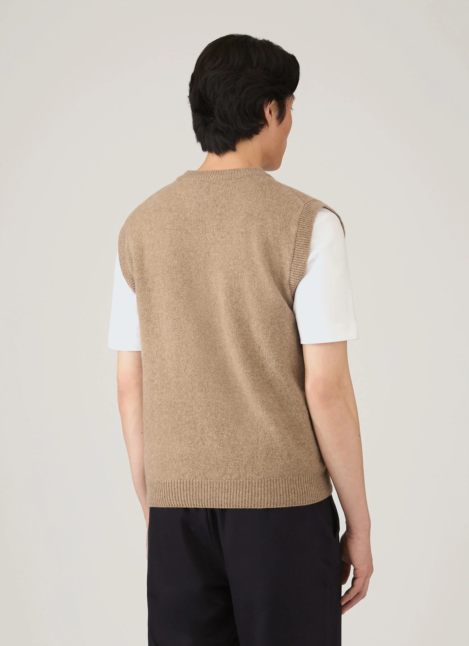 Men's Lambswool Vest in Sandstone - Image 5
