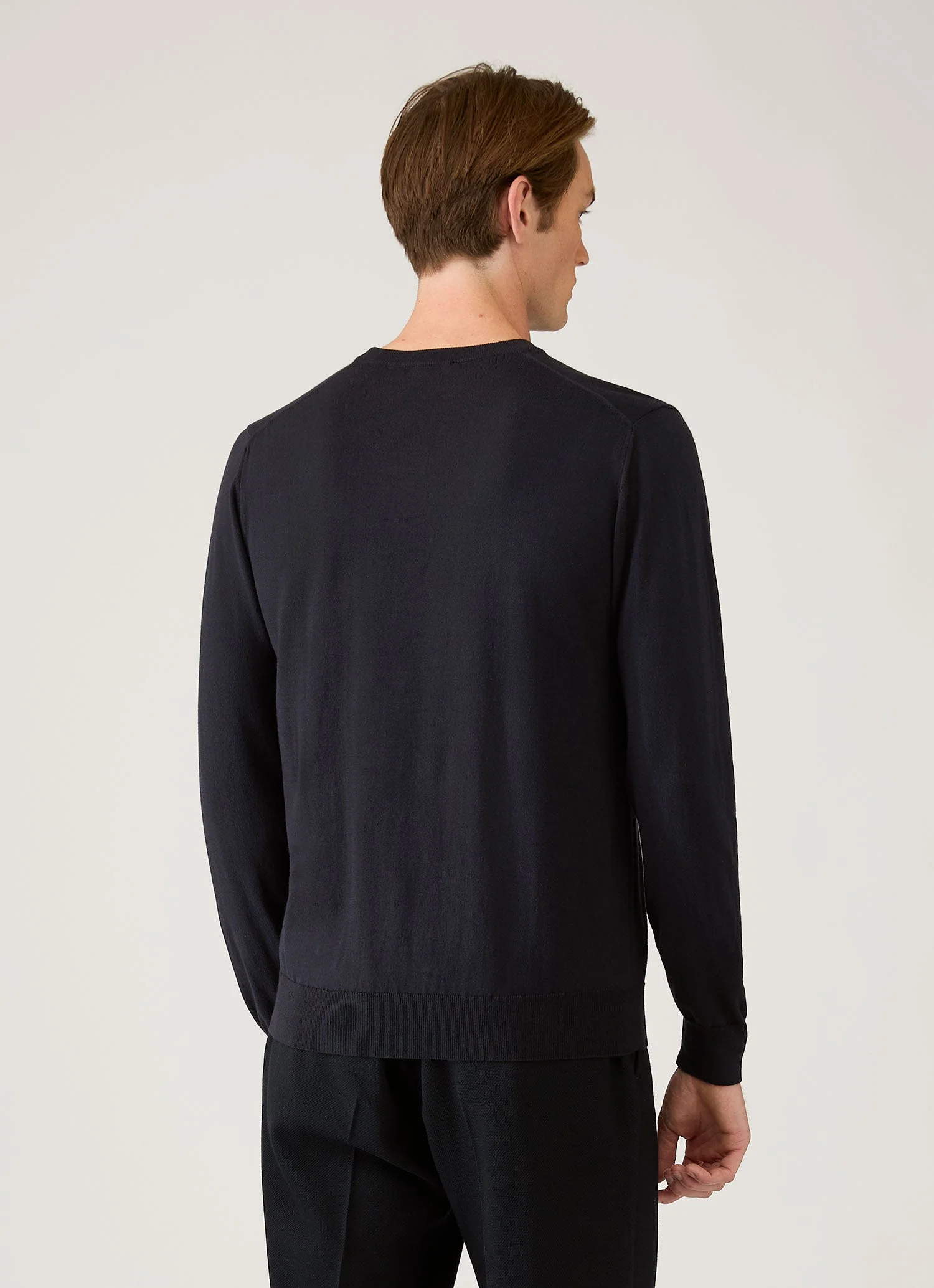 Men's Lightweight Cotton Jumper in Navy - Image 5