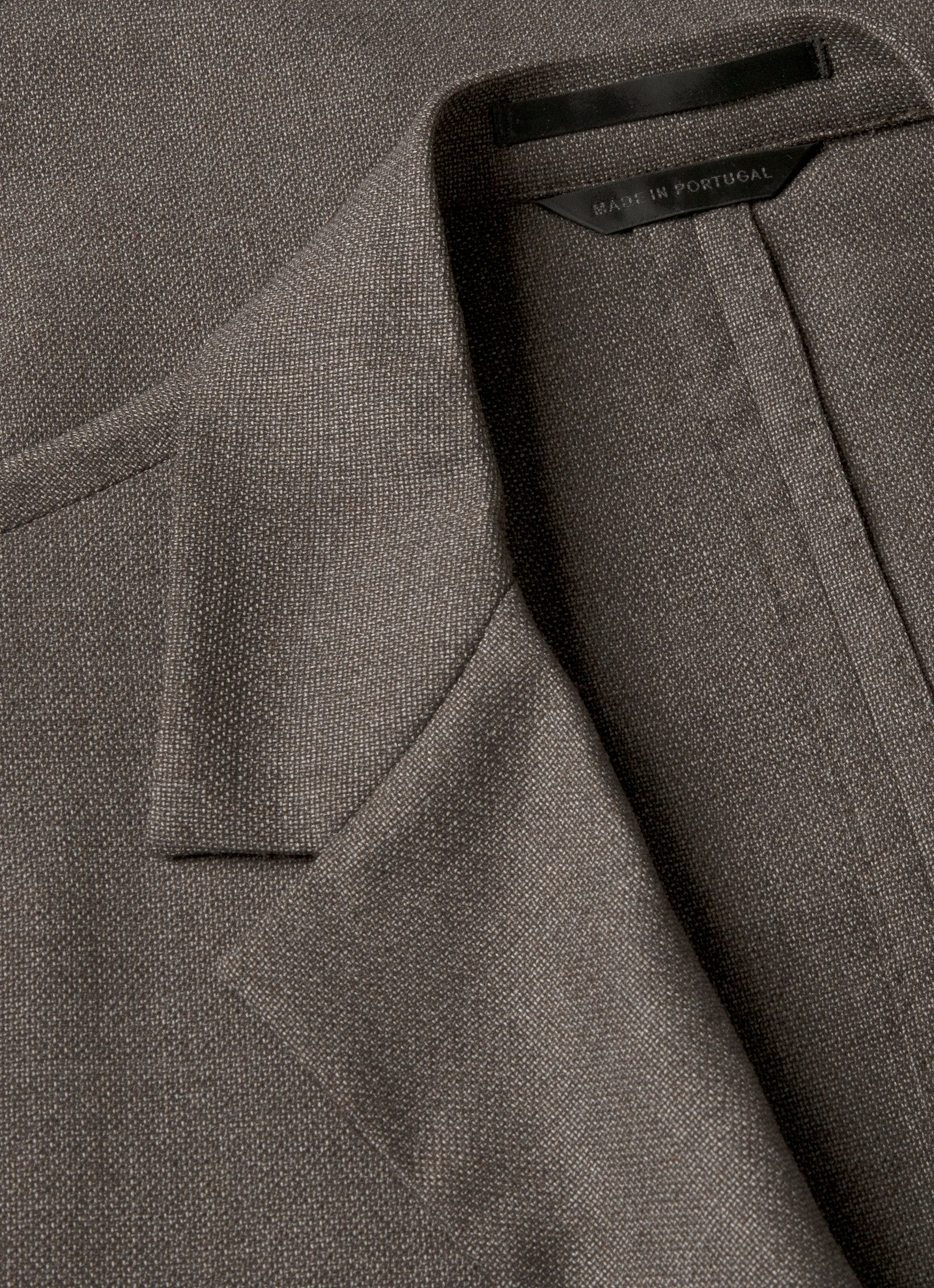 Men's Lightweight Travel Wool Blazer in Light Coffee Melange - Image 4