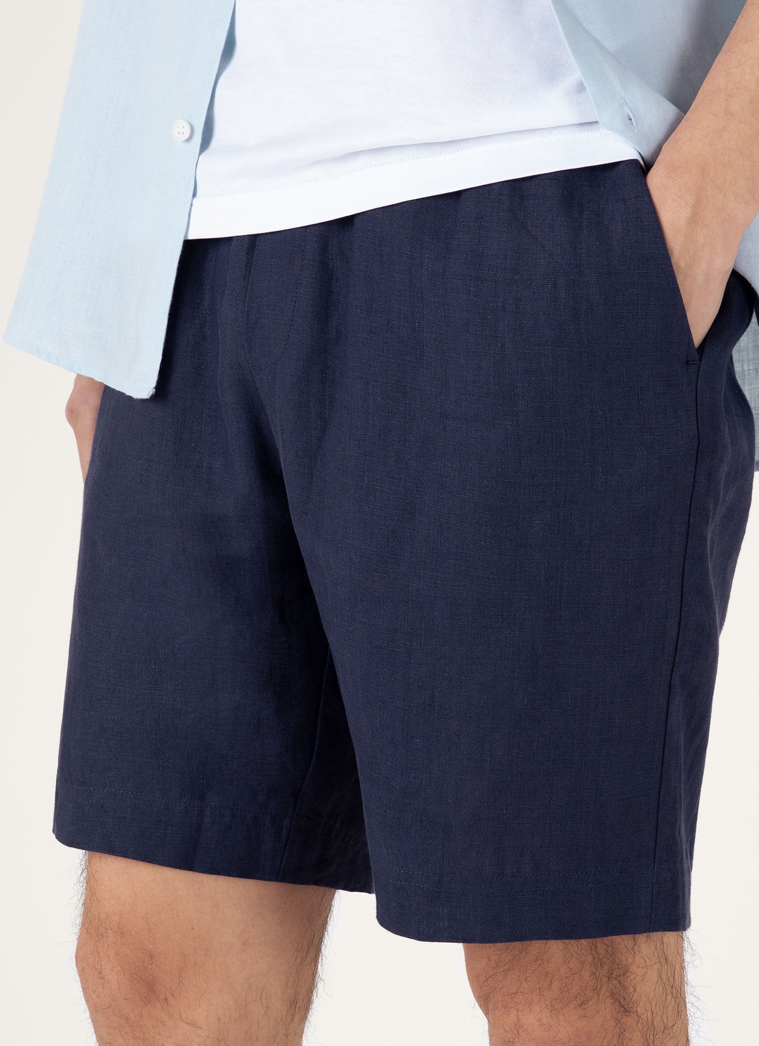 Men's Linen Drawstring Short in Light Navy - Image 6