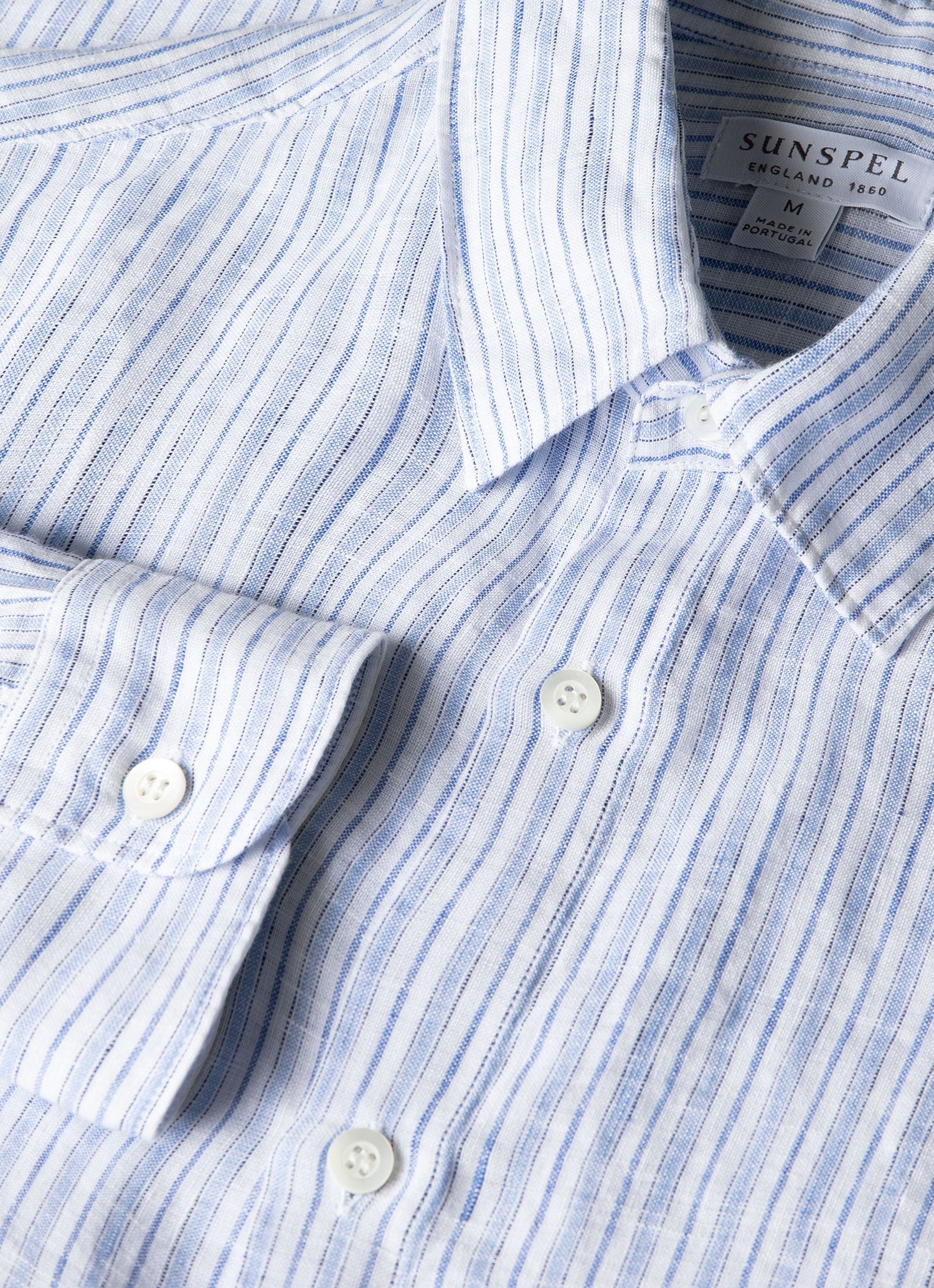 Men's Linen Shirt in Sky Blue/Navy - Image 4