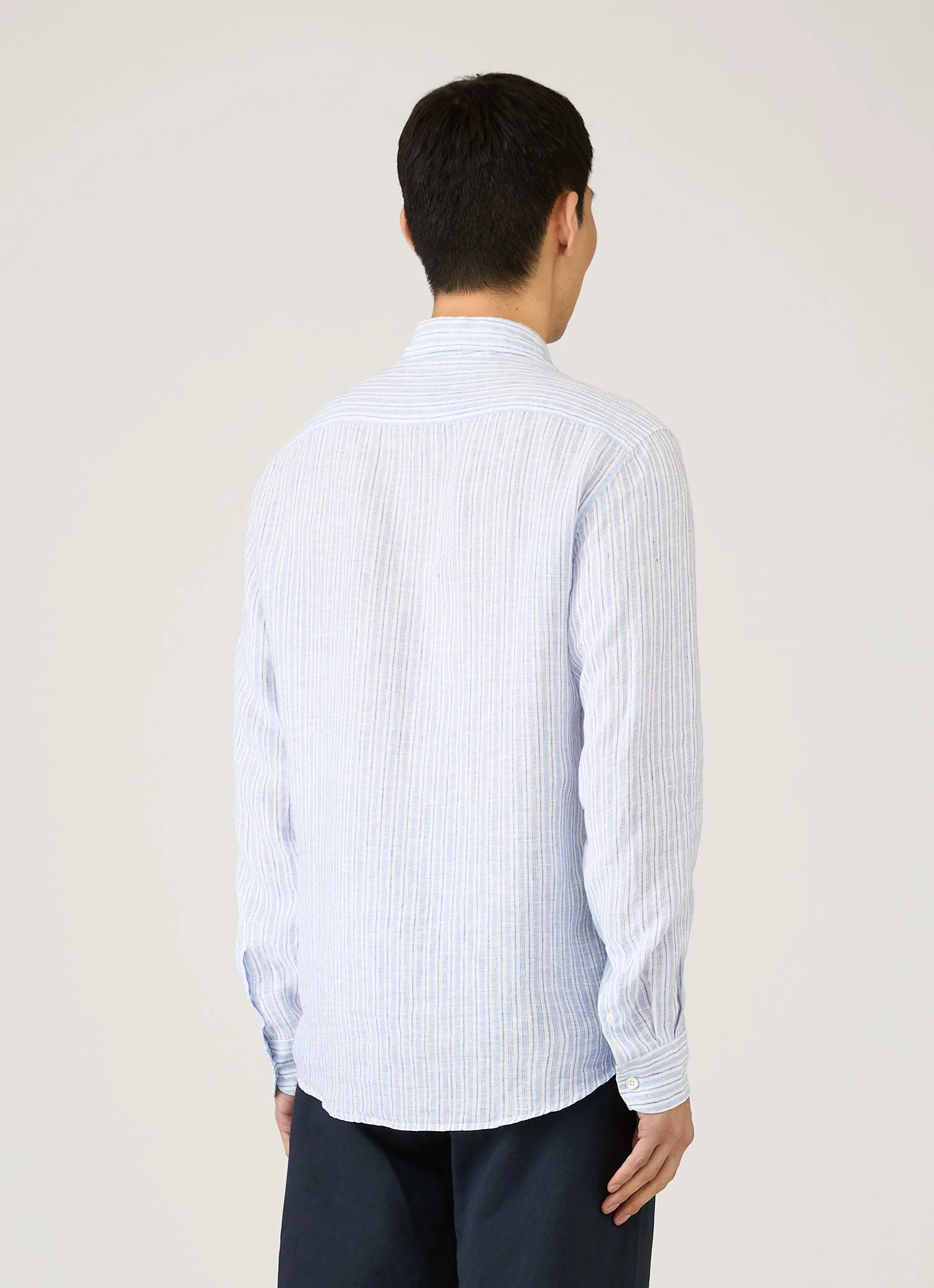 Men's Linen Shirt in Sky Blue/Navy - Image 5