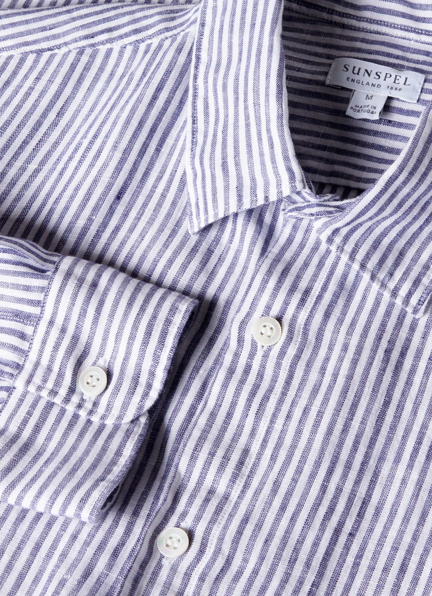 Men's Linen Shirt in White/Navy - Image 4