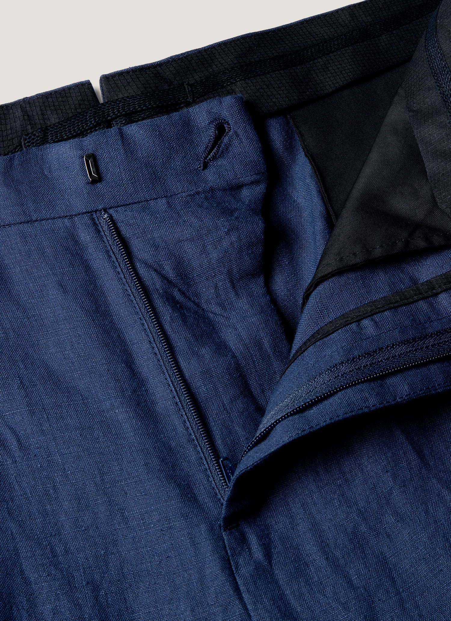 Men's Linen Two-Piece Suit in Light Navy - Image 7