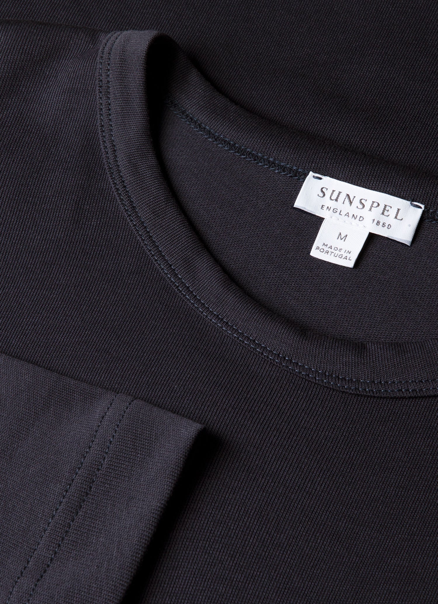 Men's Long Sleeve Heavyweight Jersey T-shirt in Navy - Image 4