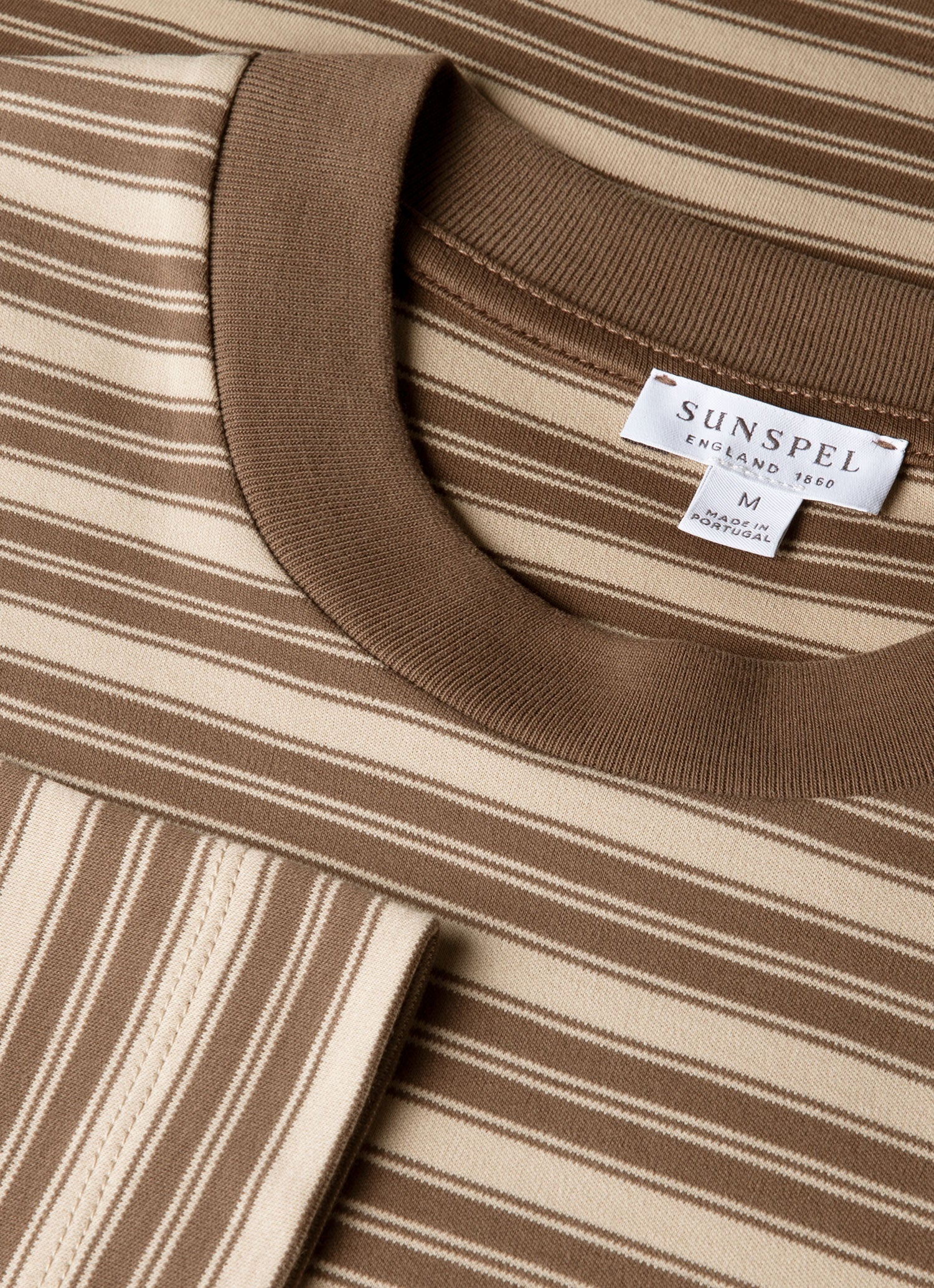 Men's Long Sleeve Heavyweight T-shirt in Hazelwood/Dark Cedar - Image 4